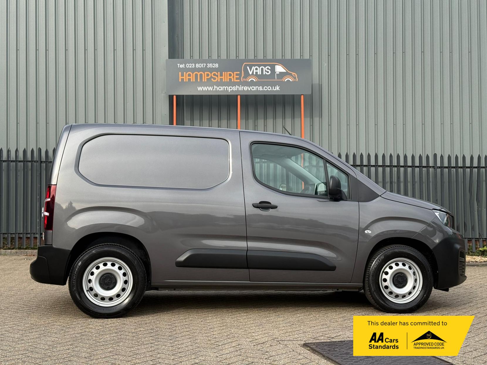 Peugeot e-Partner 800 50kWh Professional Premium + Standard Panel Van 5dr Electric Auto SWB (7.4kW Charger) (136 ps)