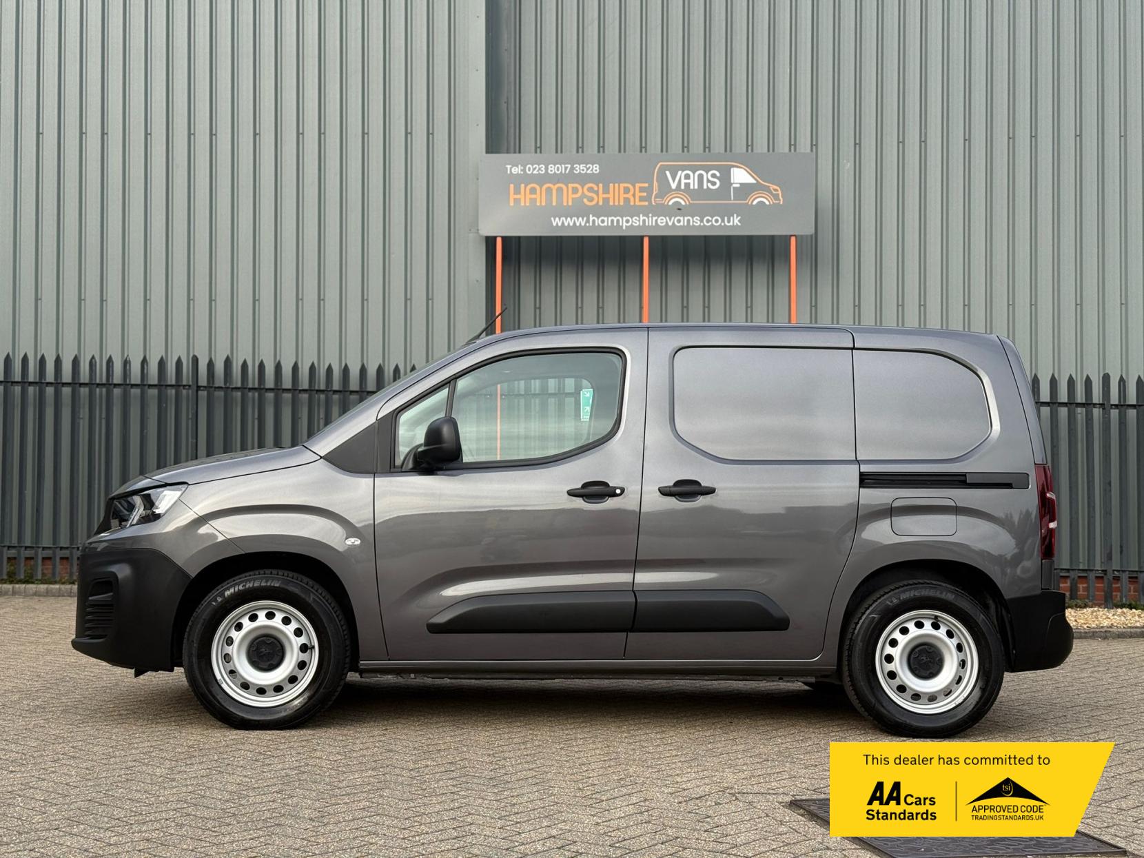 Peugeot e-Partner 800 50kWh Professional Premium + Standard Panel Van 5dr Electric Auto SWB (7.4kW Charger) (136 ps)