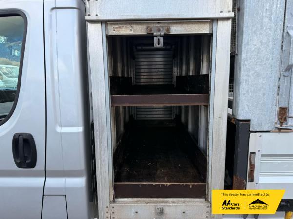 Peugeot Boxer 2.2 HDi 335 Chassis Cab 2dr Diesel Manual FWD L3 (240 g/km, 130 bhp)