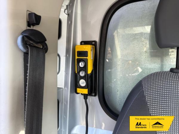 Peugeot Boxer 2.2 HDi 335 Chassis Cab 2dr Diesel Manual FWD L3 (240 g/km, 130 bhp)