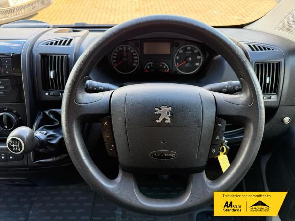 Peugeot Boxer 2.2 HDi 335 Chassis Cab 2dr Diesel Manual FWD L3 (240 g/km, 130 bhp)