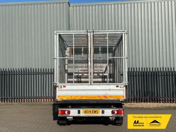 Peugeot Boxer 2.2 HDi 335 Chassis Cab 2dr Diesel Manual FWD L3 (240 g/km, 130 bhp)