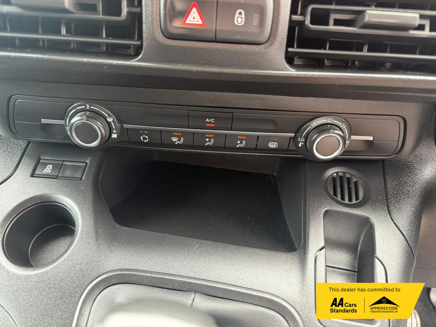 Vauxhall Combo 1.5 Turbo D 2300 Sportive Panel Van 4dr Diesel Manual L2 H1 Euro 6 (s/s) (100 ps)