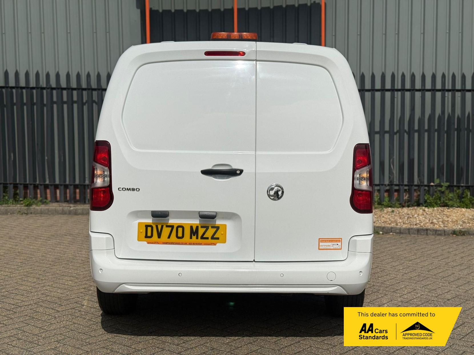 Vauxhall Combo 1.5 Turbo D 2300 Sportive Panel Van 4dr Diesel Manual L2 H1 Euro 6 (s/s) (100 ps)