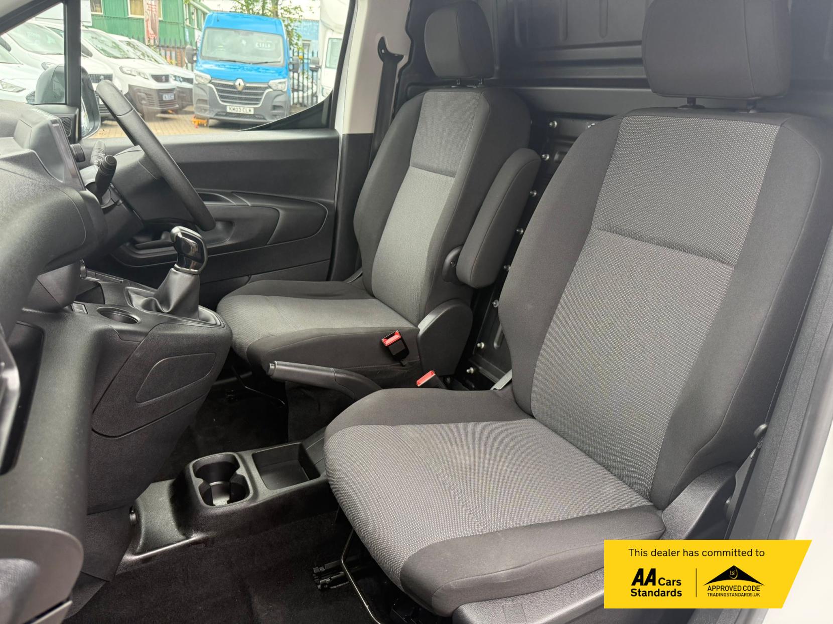 Vauxhall Combo 1.5 Turbo D 2300 Sportive Panel Van 4dr Diesel Manual L2 H1 Euro 6 (s/s) (100 ps)
