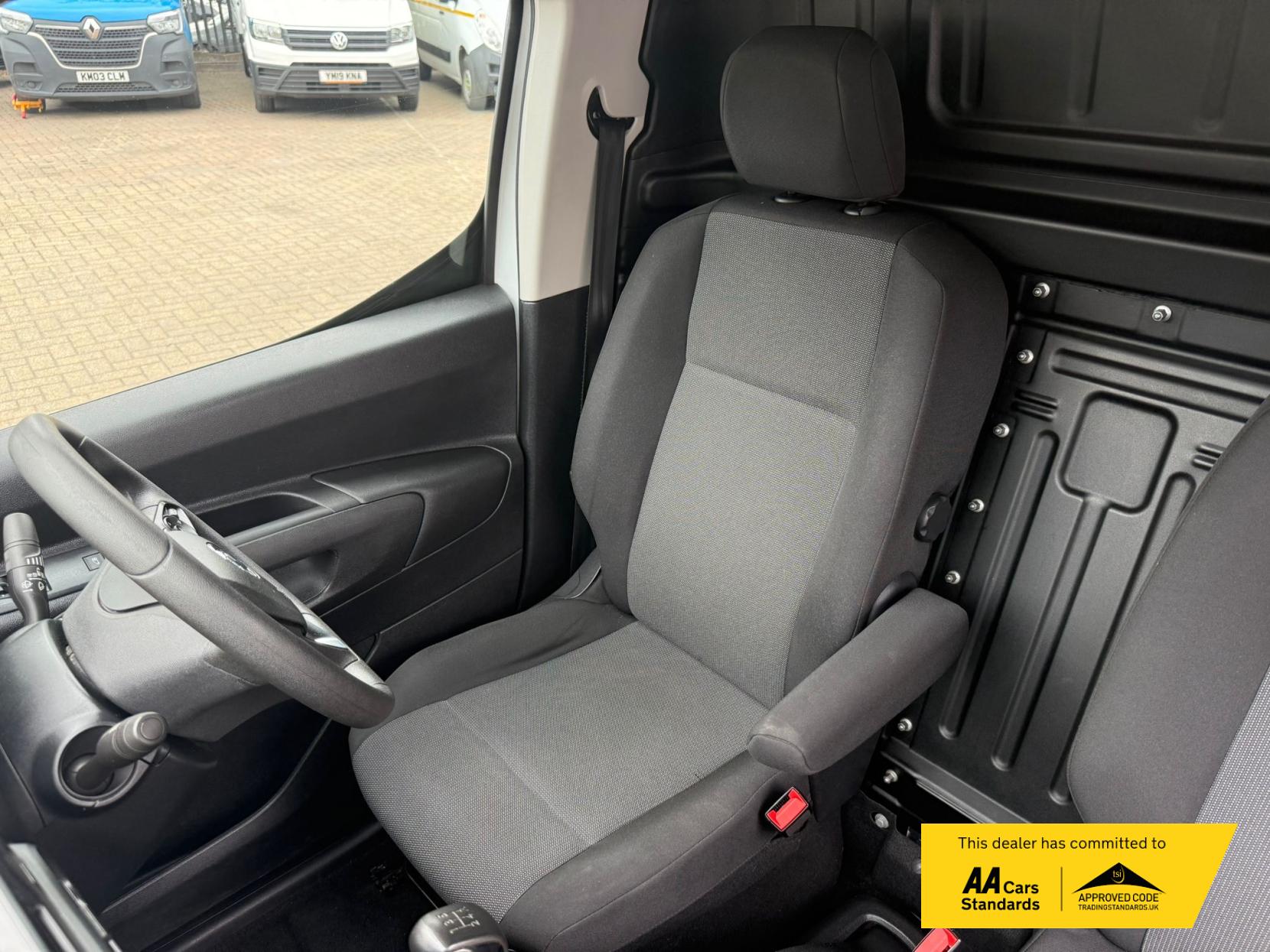 Vauxhall Combo 1.5 Turbo D 2300 Sportive Panel Van 4dr Diesel Manual L2 H1 Euro 6 (s/s) (100 ps)