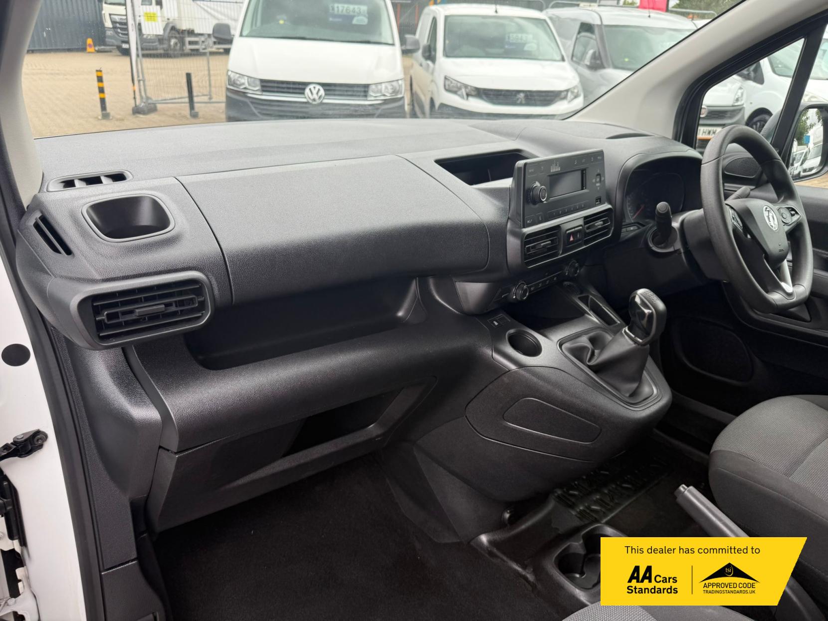 Vauxhall Combo 1.5 Turbo D 2300 Sportive Panel Van 4dr Diesel Manual L2 H1 Euro 6 (s/s) (100 ps)