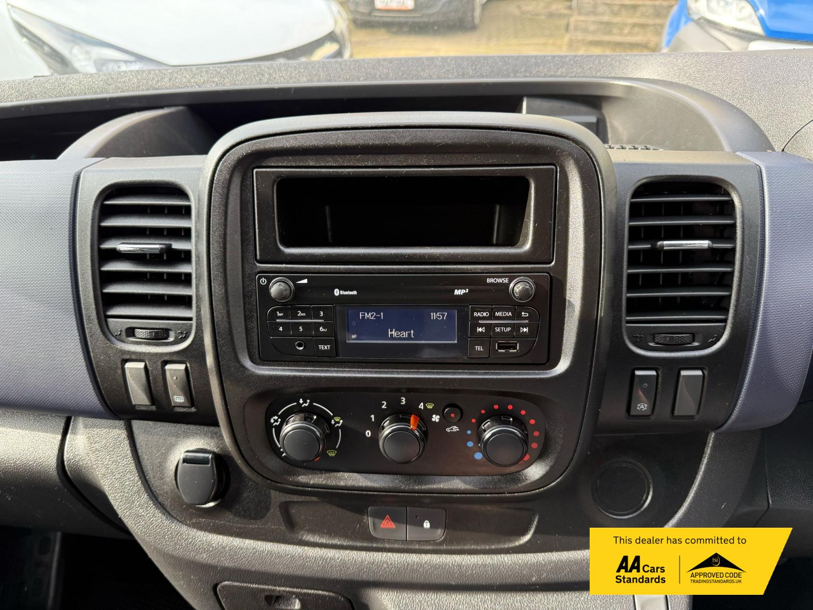 Vauxhall Vivaro 1.6 CDTi 2900 ecoFLEX Panel Van 5dr Diesel Manual L1 H1 Euro 5 (s/s) (90 ps)