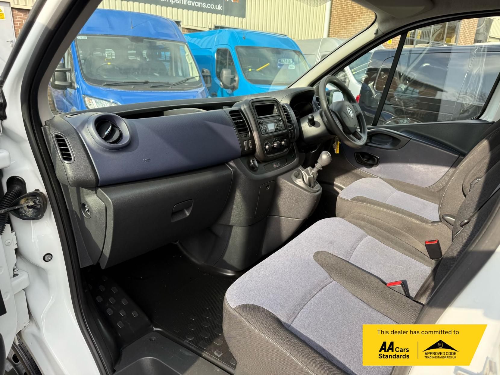 Vauxhall Vivaro 1.6 CDTi 2900 ecoFLEX Panel Van 5dr Diesel Manual L1 H1 Euro 5 (s/s) (90 ps)