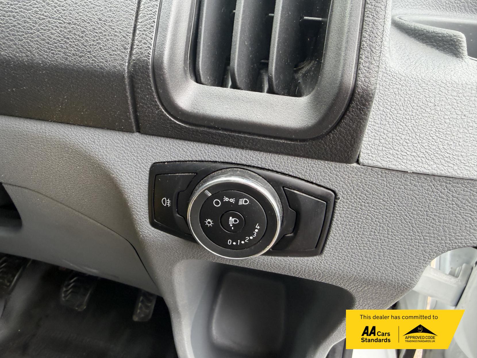 2016 Ford Transit - Thumbnail 32