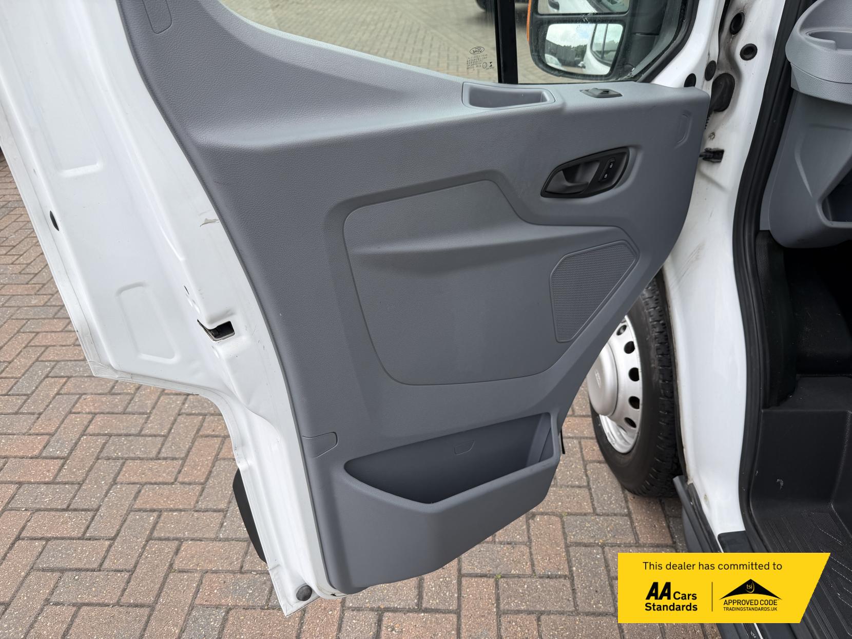 2016 Ford Transit - Thumbnail 20