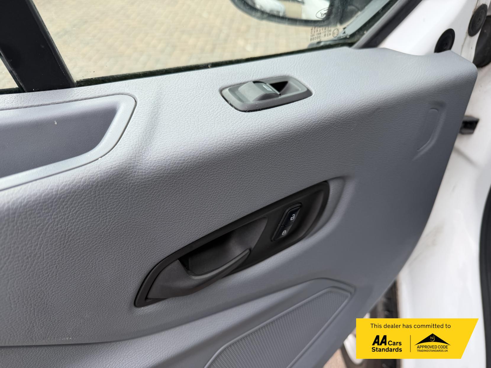 2016 Ford Transit - Thumbnail 21