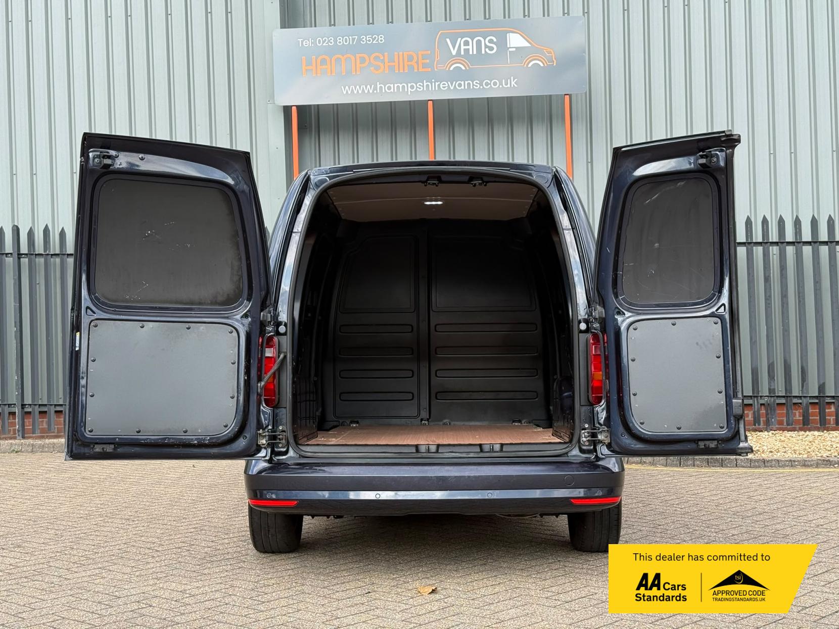 2019 Volkswagen Caddy Maxi 2.0 TDI C20 Highline Panel Van 6dr Diesel Manual LWB Euro 6 (s/s) (102 ps) - Thumbnail 42