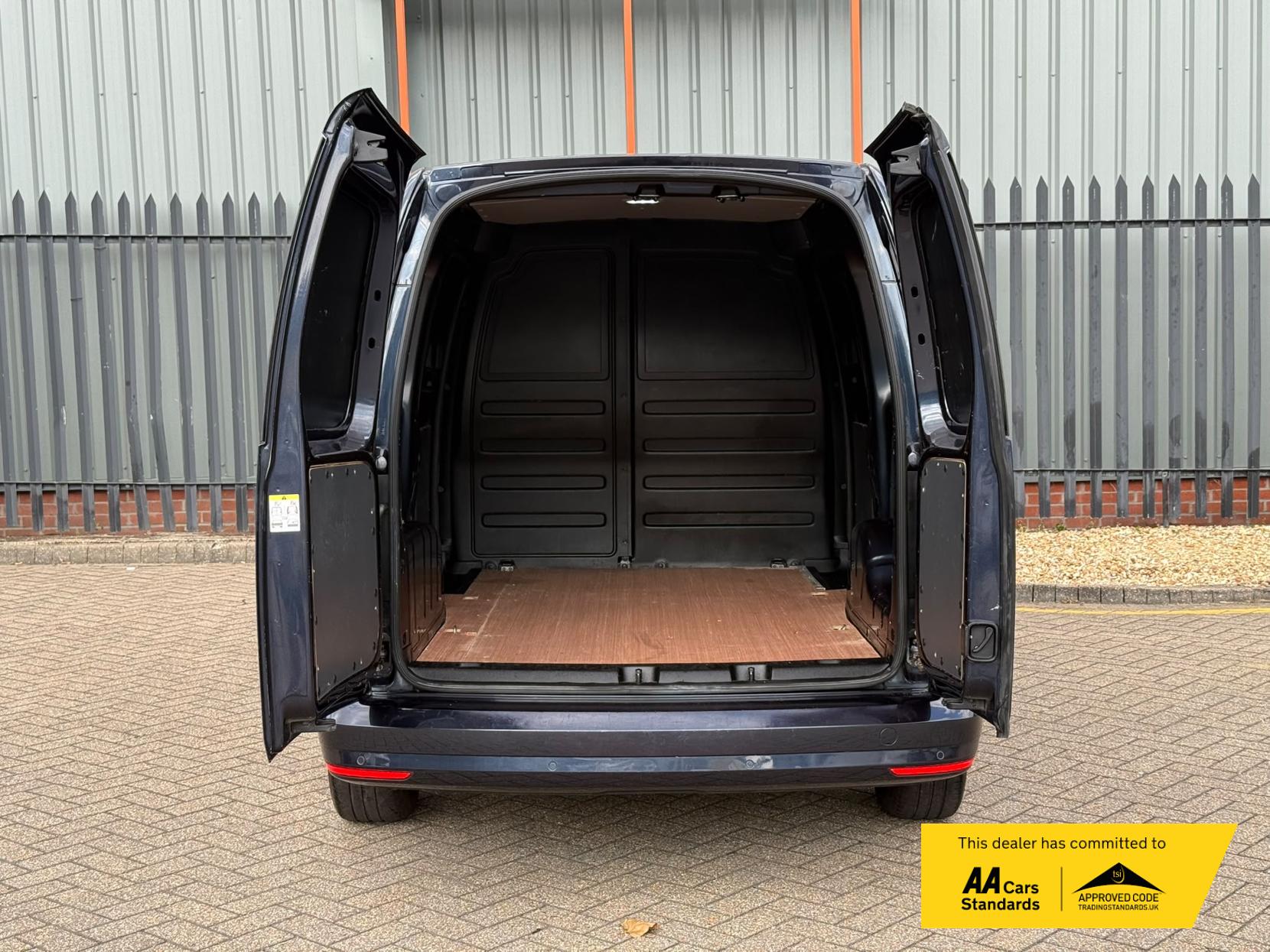 2019 Volkswagen Caddy Maxi 2.0 TDI C20 Highline Panel Van 6dr Diesel Manual LWB Euro 6 (s/s) (102 ps) - Thumbnail 41