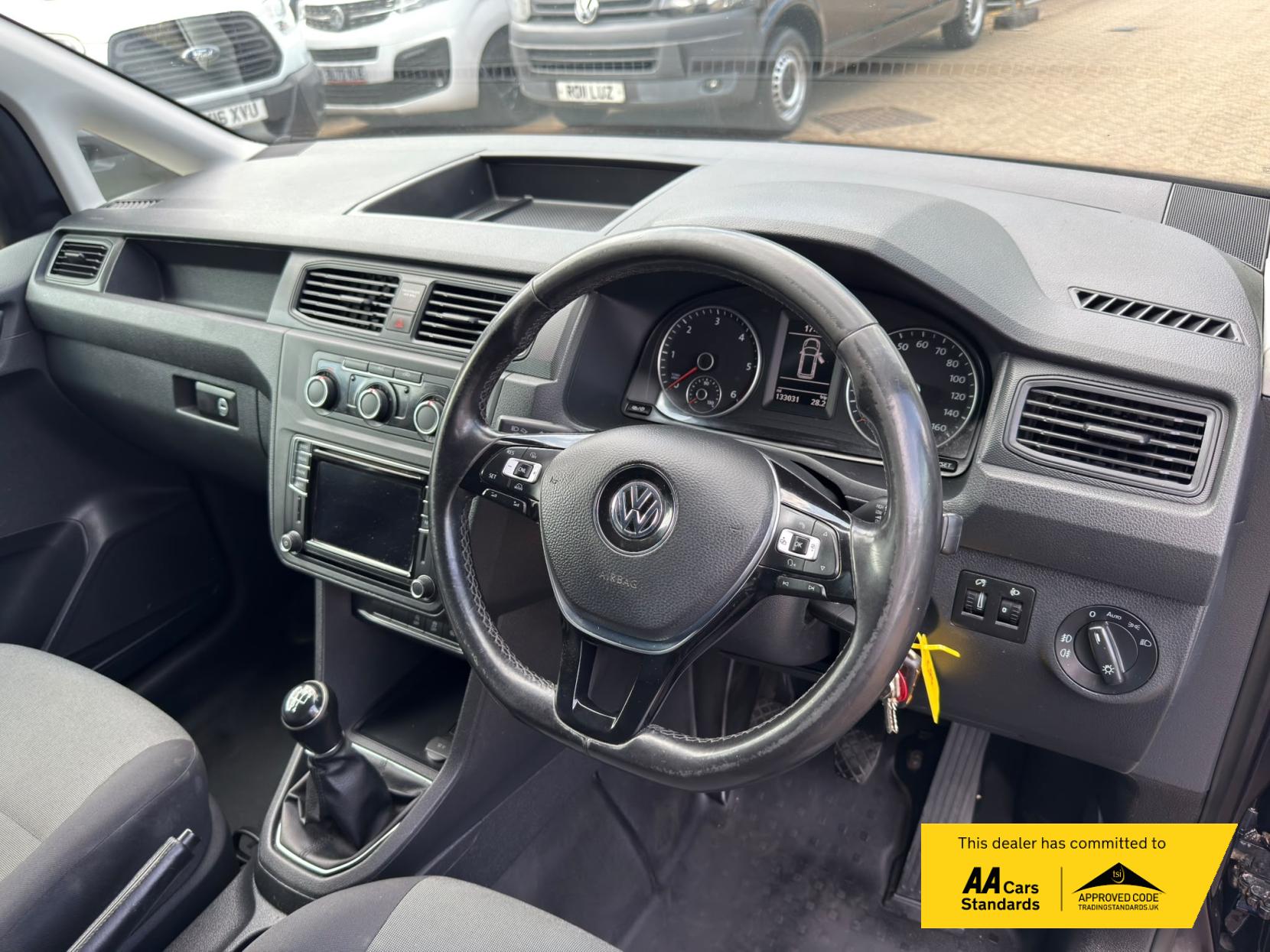 2019 Volkswagen Caddy Maxi 2.0 TDI C20 Highline Panel Van 6dr Diesel Manual LWB Euro 6 (s/s) (102 ps) - Thumbnail 10