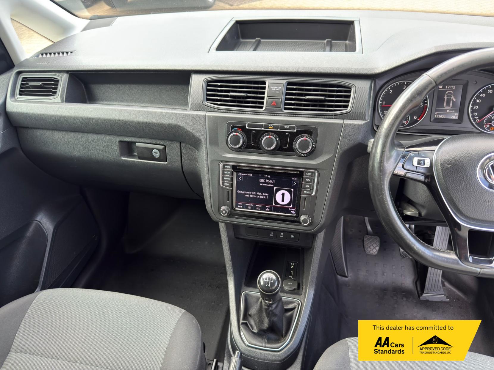 2019 Volkswagen Caddy Maxi 2.0 TDI C20 Highline Panel Van 6dr Diesel Manual LWB Euro 6 (s/s) (102 ps) - Thumbnail 17