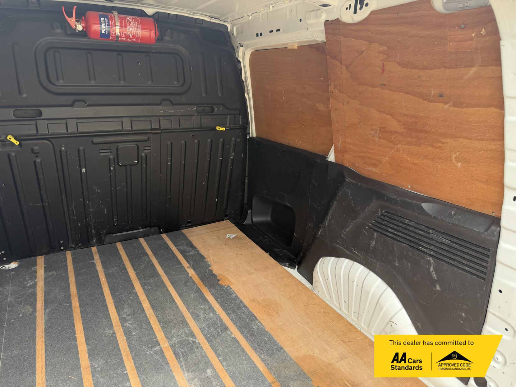 2019 Peugeot Partner 1.5 BlueHDi 1000 Professional Standard Panel Van 5dr Diesel Manual SWB Euro 6 (100 bhp) - Thumbnail 23