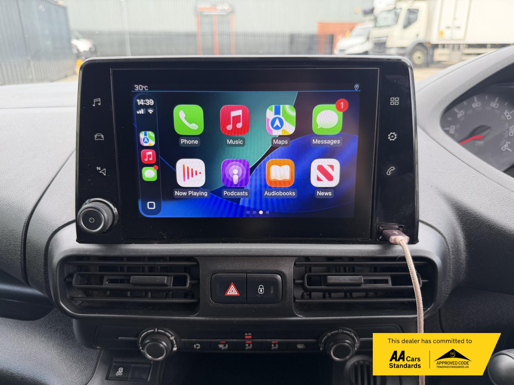 2019 Peugeot Partner 1.5 BlueHDi 1000 Professional Standard Panel Van 5dr Diesel Manual SWB Euro 6 (100 bhp) - Thumbnail 8