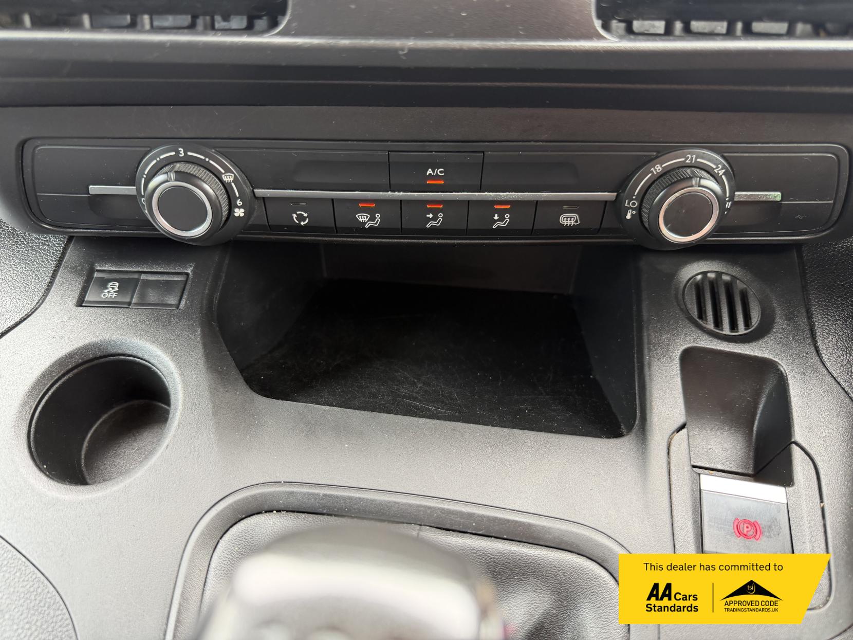 2019 Peugeot Partner 1.5 BlueHDi 1000 Professional Standard Panel Van 5dr Diesel Manual SWB Euro 6 (100 bhp) - Thumbnail 36