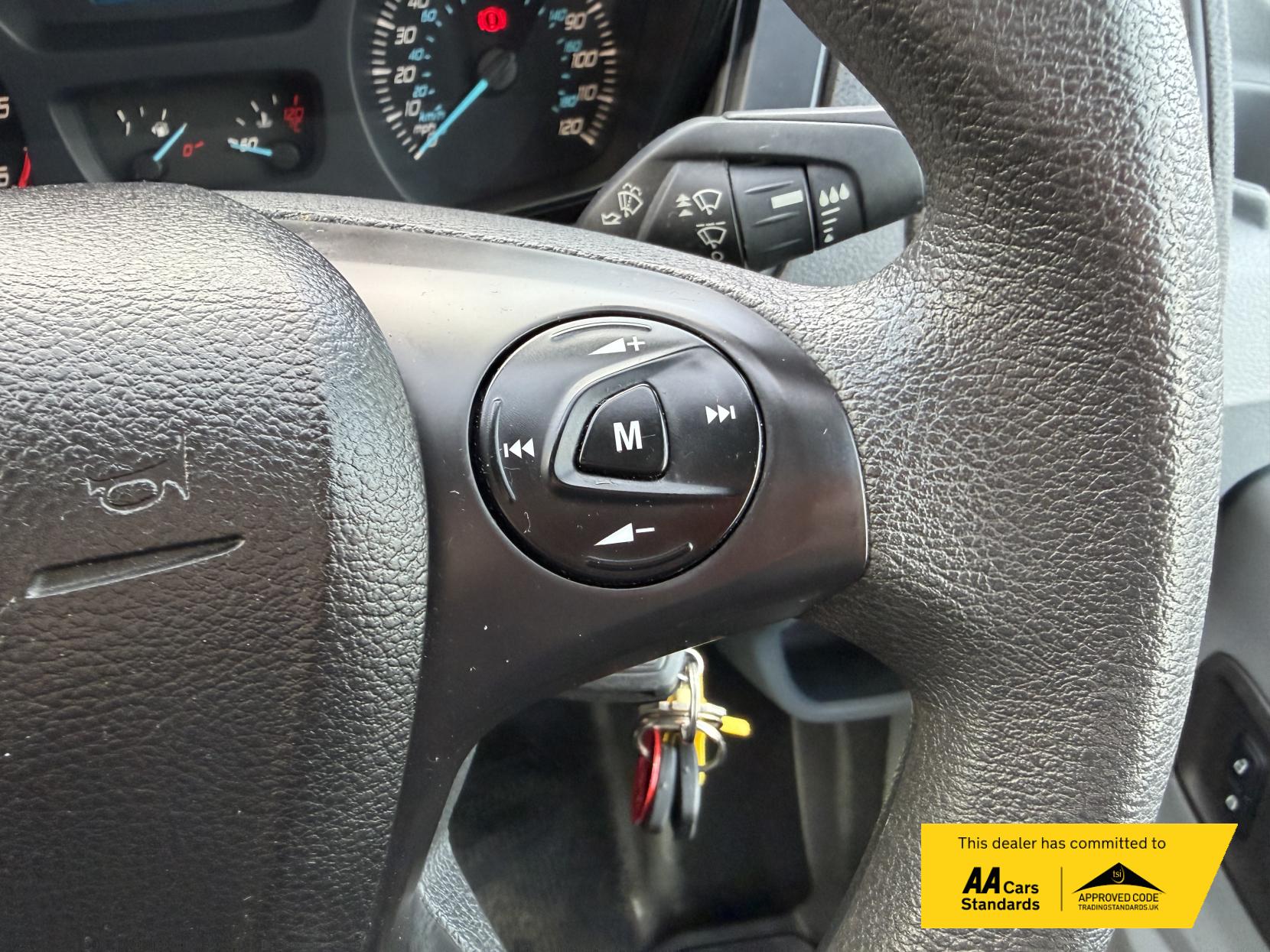 Ford Transit 2.0 350 EcoBlue Leader Luton 3dr Diesel Manual RWD L4 Euro 6 (s/s) (130 ps)