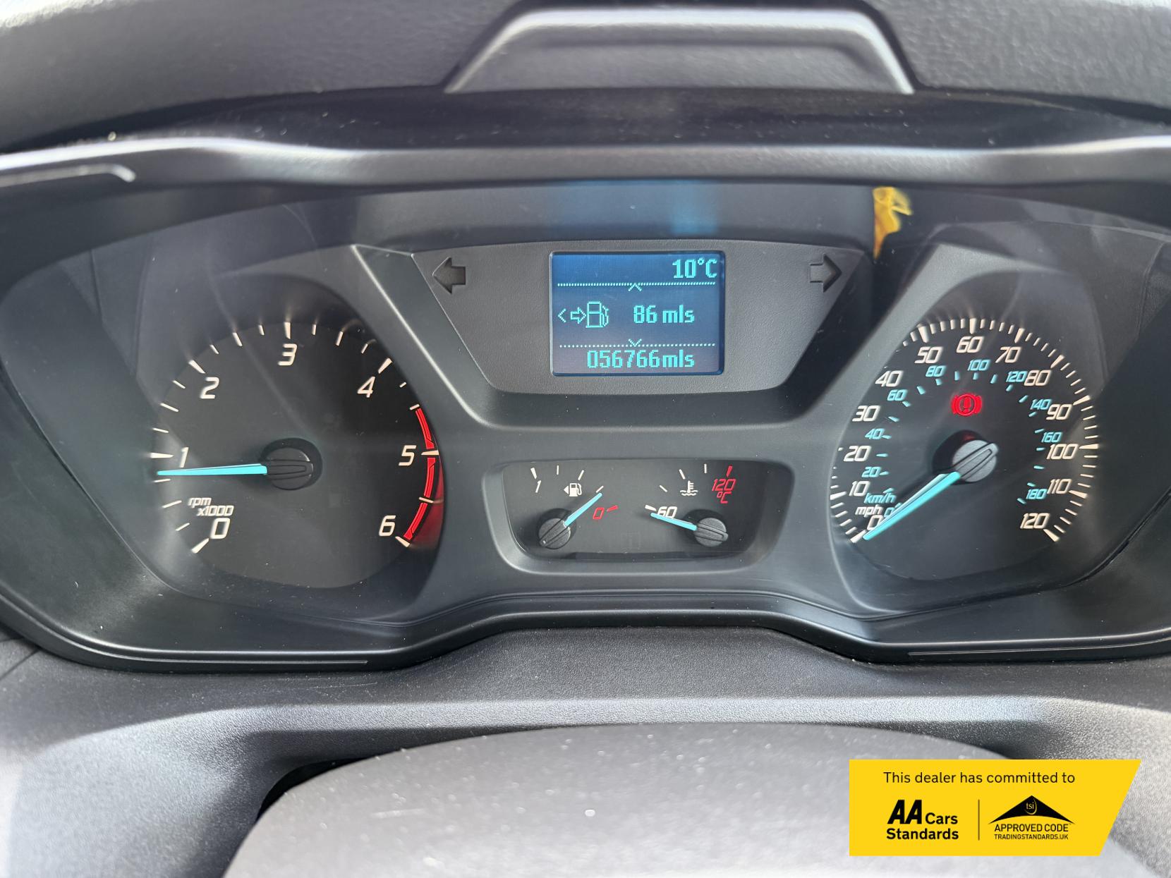 Ford Transit 2.0 350 EcoBlue Leader Luton 3dr Diesel Manual RWD L4 Euro 6 (s/s) (130 ps)