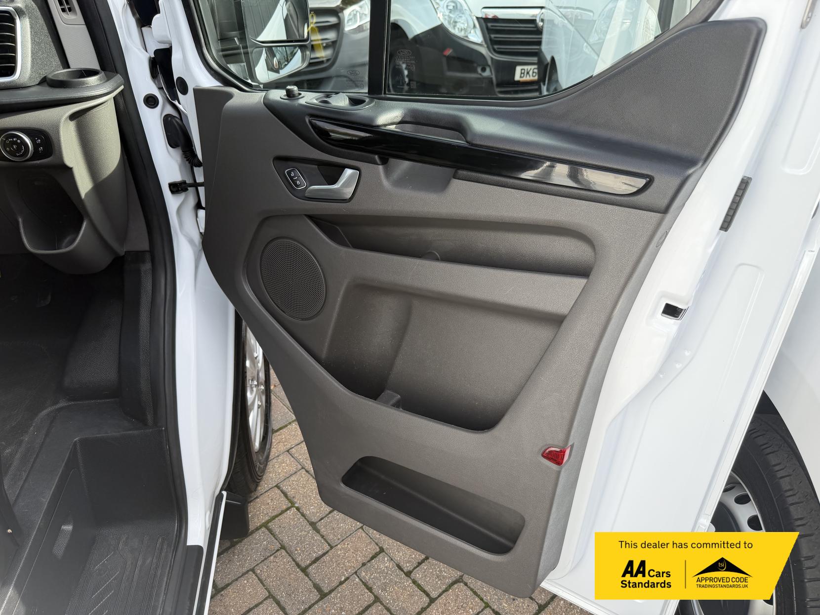 Ford Transit Custom 2.0 300 EcoBlue Limited Panel Van 5dr Diesel Manual L1 H1 Euro 6 (s/s) (130 ps)