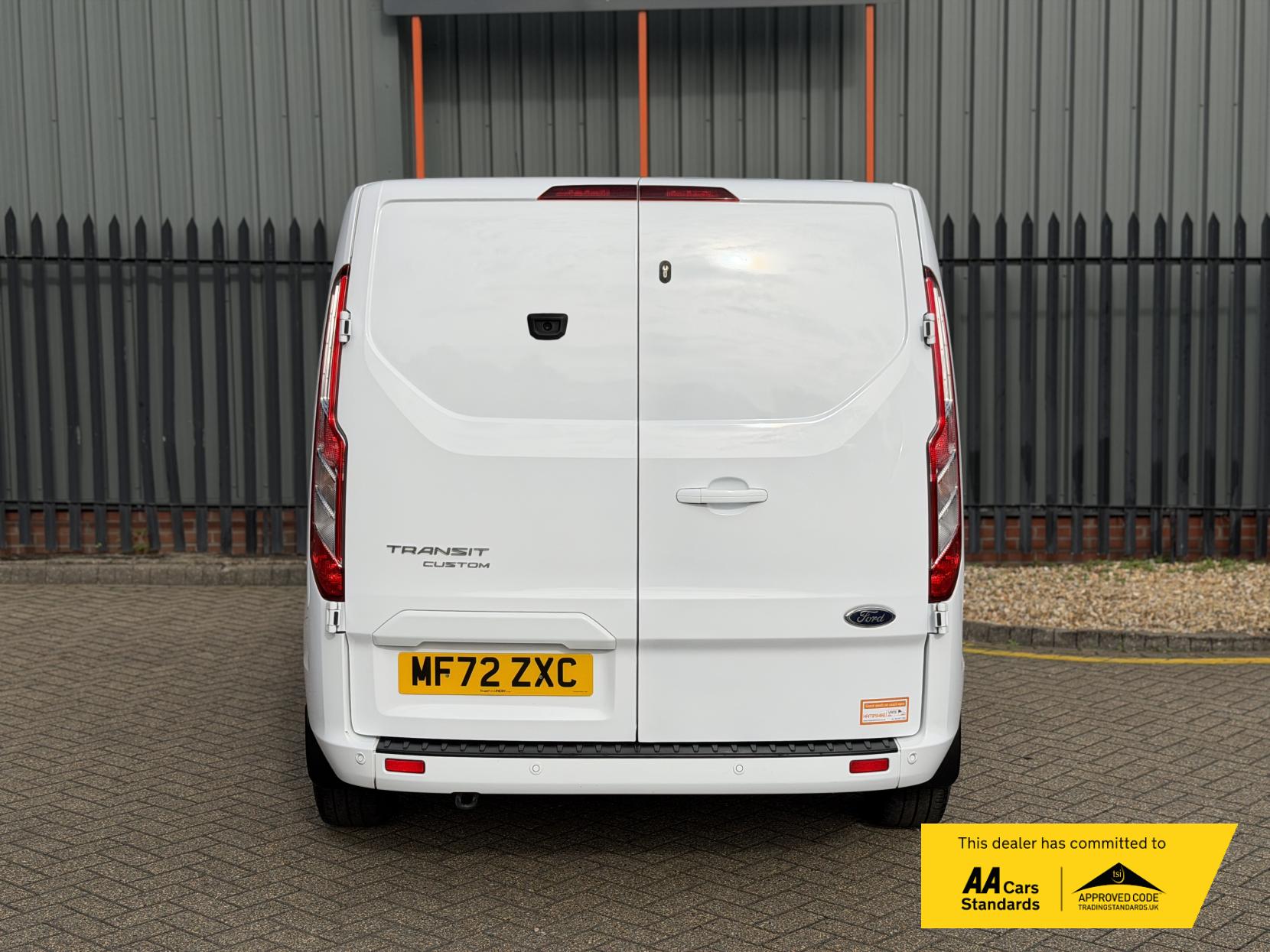 Ford Transit Custom 2.0 300 EcoBlue Limited Panel Van 5dr Diesel Manual L1 H1 Euro 6 (s/s) (130 ps)
