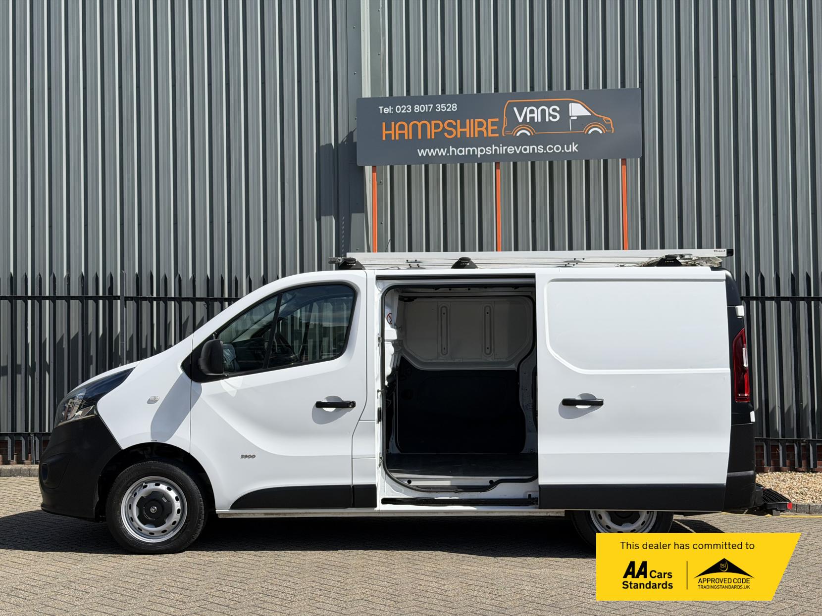 Vauxhall Vivaro 1.6 CDTi 2900 ecoFLEX Panel Van 5dr Diesel Manual L1 H1 Euro 6 (s/s) (95 ps)