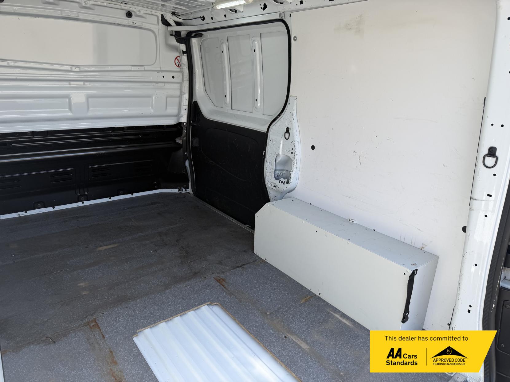 Vauxhall Vivaro 1.6 CDTi 2900 ecoFLEX Panel Van 5dr Diesel Manual L1 H1 Euro 6 (s/s) (95 ps)