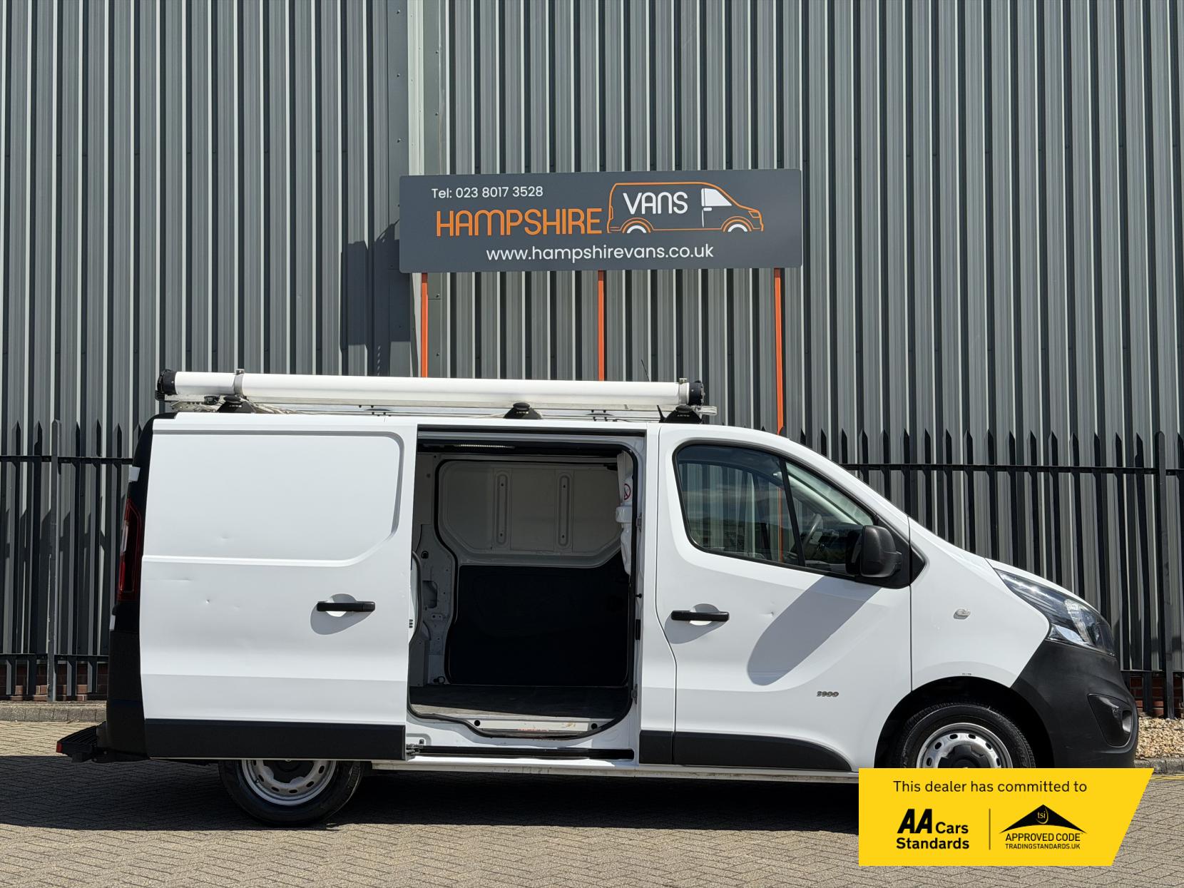 Vauxhall Vivaro 1.6 CDTi 2900 ecoFLEX Panel Van 5dr Diesel Manual L1 H1 Euro 6 (s/s) (95 ps)