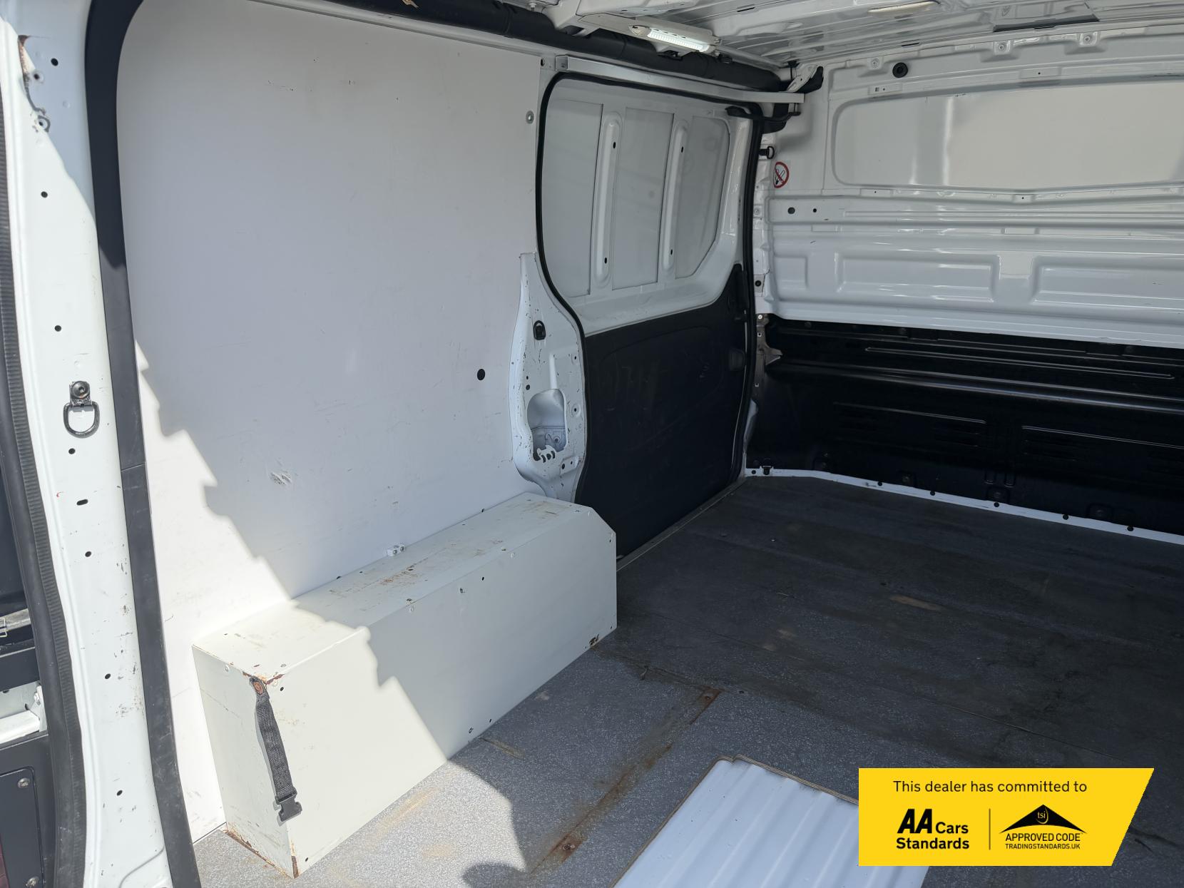 Vauxhall Vivaro 1.6 CDTi 2900 ecoFLEX Panel Van 5dr Diesel Manual L1 H1 Euro 6 (s/s) (95 ps)