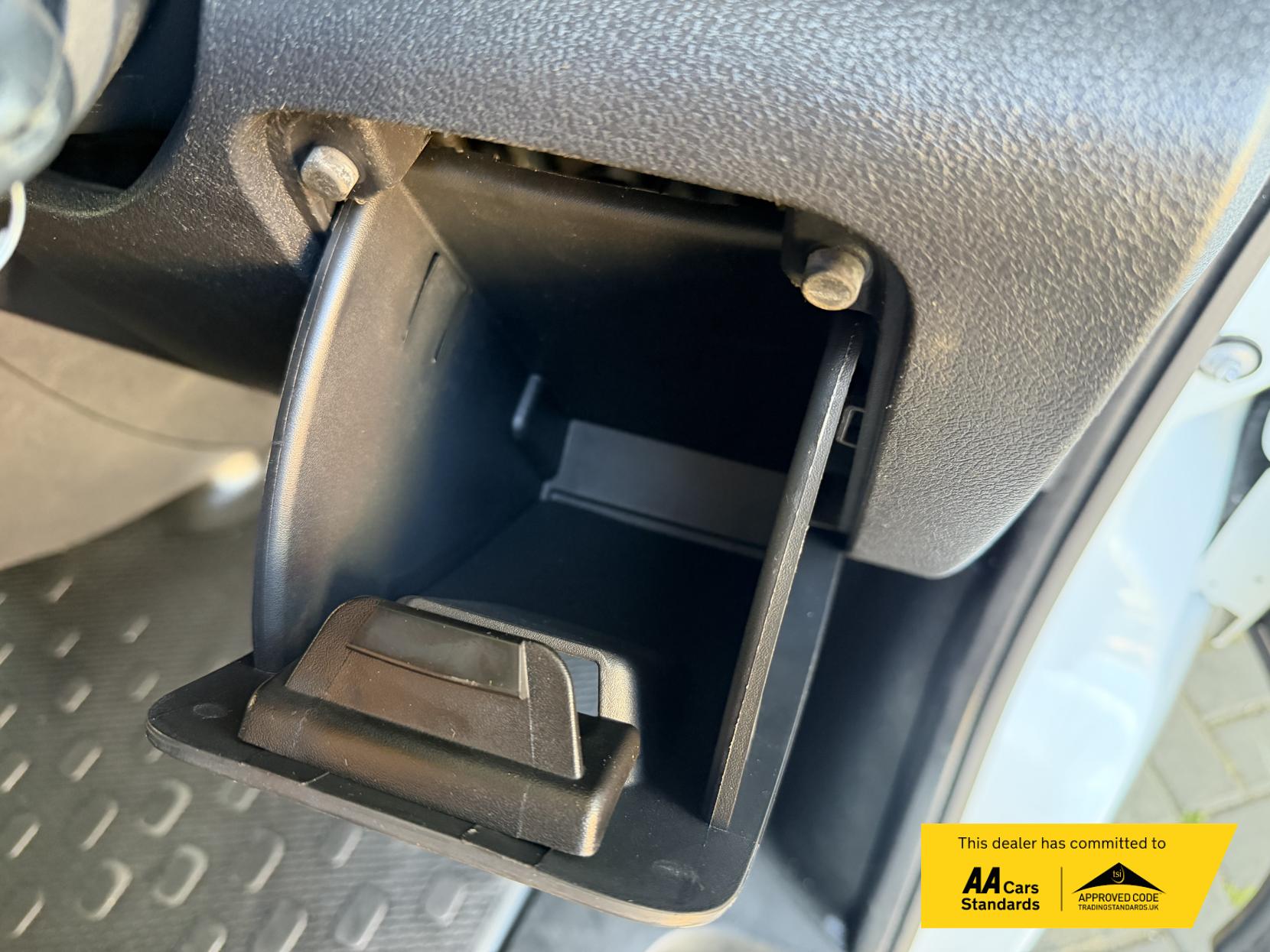 Vauxhall Vivaro 1.6 CDTi 2900 ecoFLEX Panel Van 5dr Diesel Manual L1 H1 Euro 6 (s/s) (95 ps)