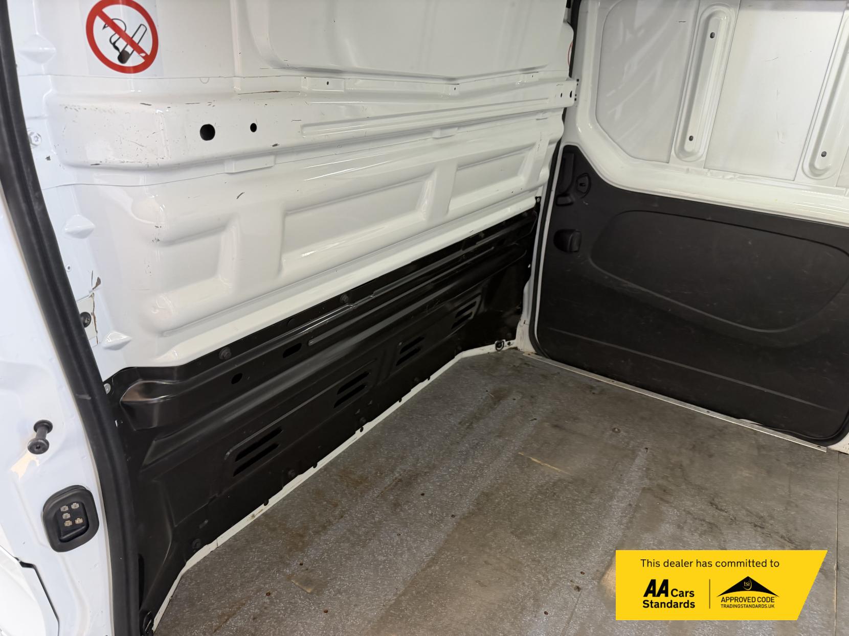 Vauxhall Vivaro 1.6 CDTi 2900 ecoFLEX Panel Van 5dr Diesel Manual L1 H1 Euro 6 (s/s) (95 ps)