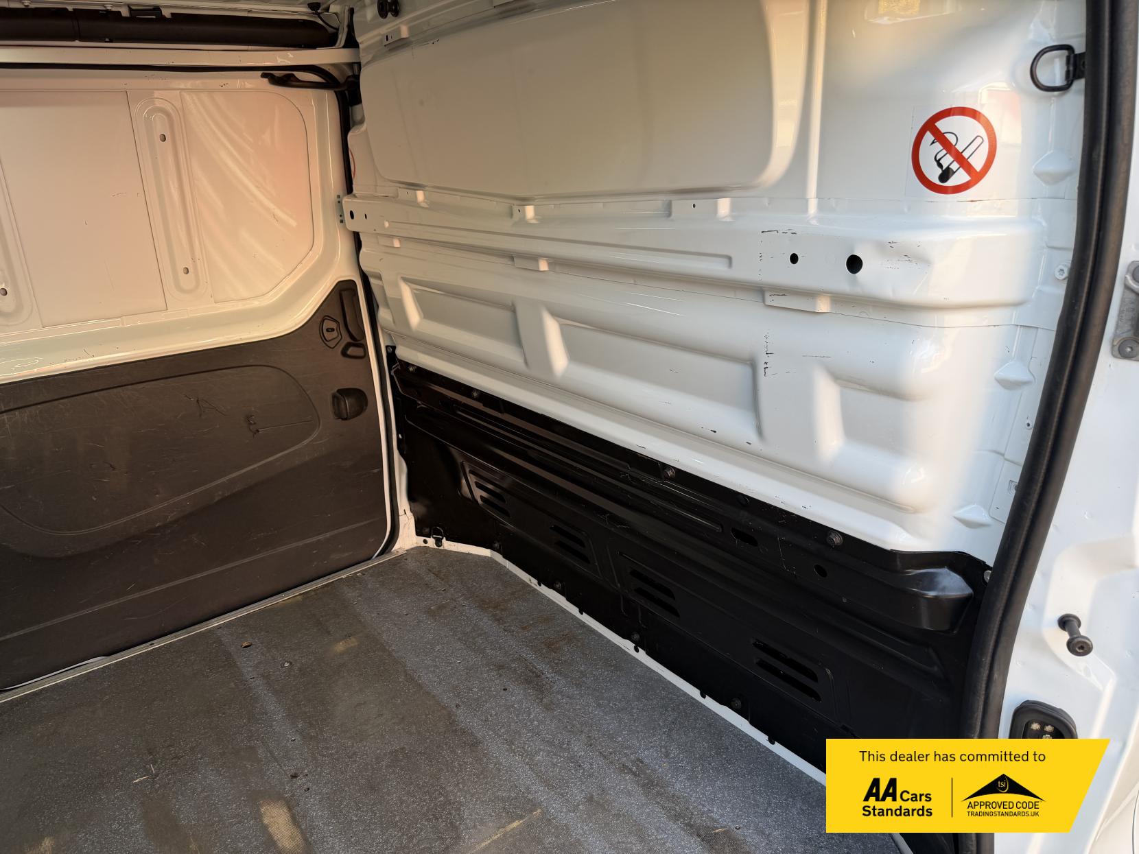 Vauxhall Vivaro 1.6 CDTi 2900 ecoFLEX Panel Van 5dr Diesel Manual L1 H1 Euro 6 (s/s) (95 ps)