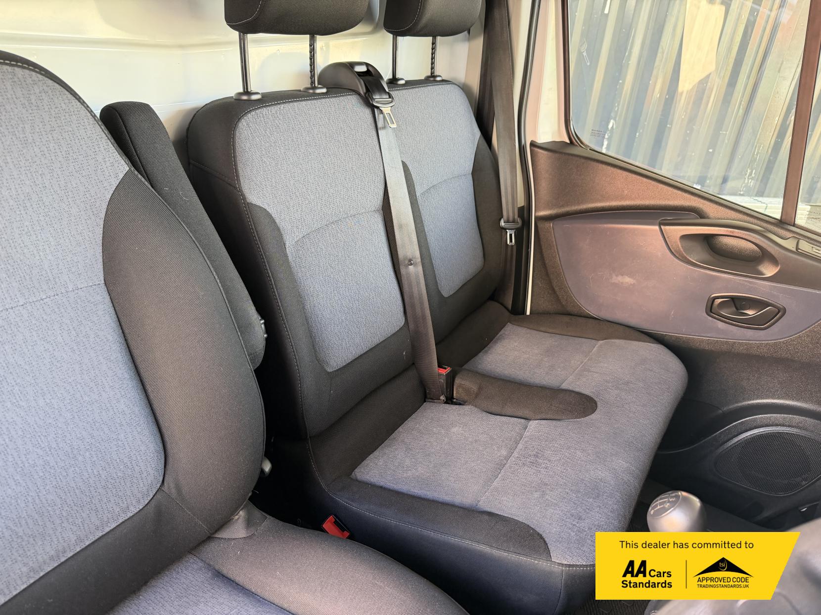 Vauxhall Vivaro 1.6 CDTi 2900 ecoFLEX Panel Van 5dr Diesel Manual L1 H1 Euro 6 (s/s) (95 ps)