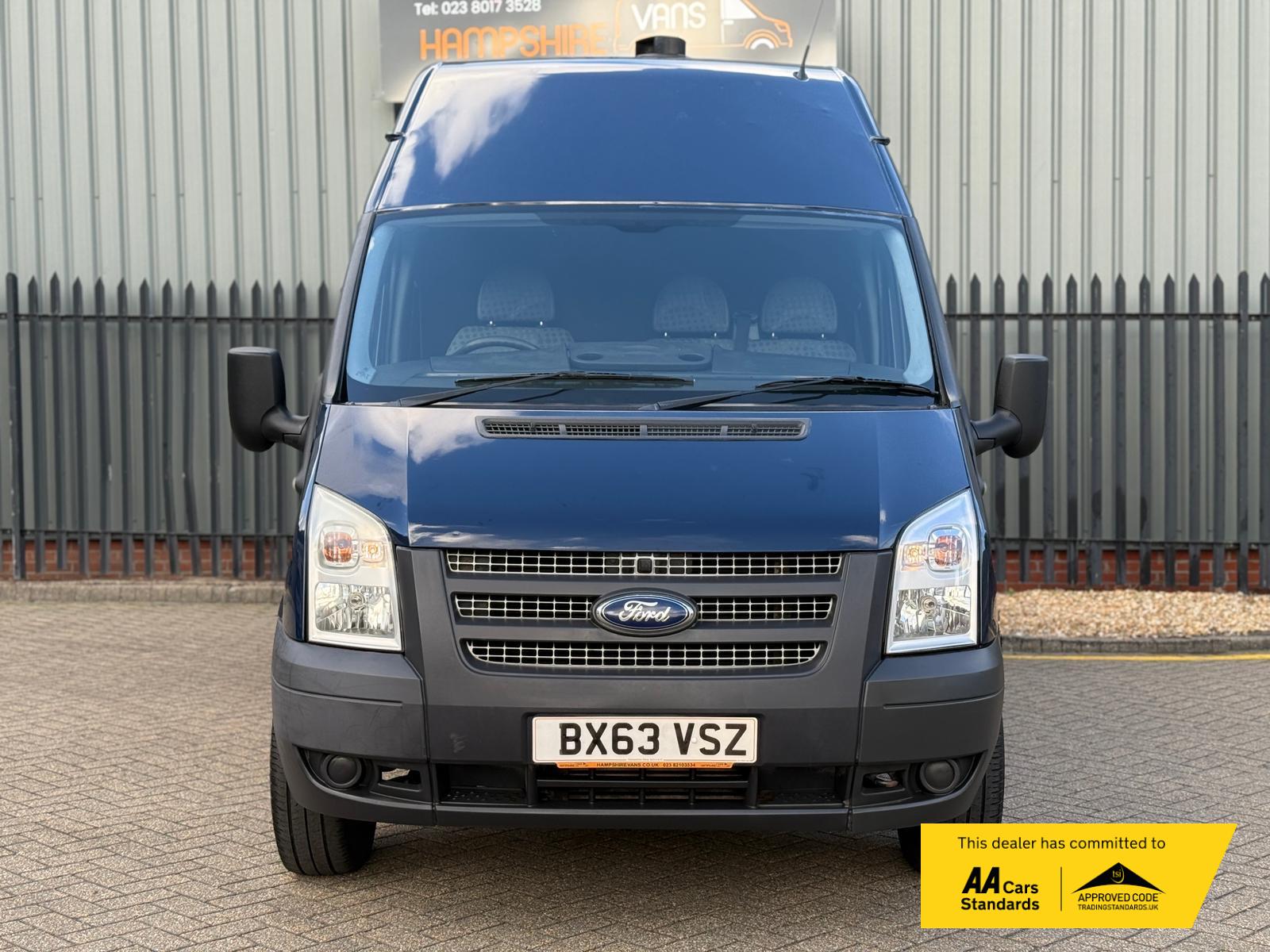Ford Transit 2.2 TDCi 350 Panel Van 3dr Diesel Manual FWD L2 H3 (209 g/km, 123 bhp)