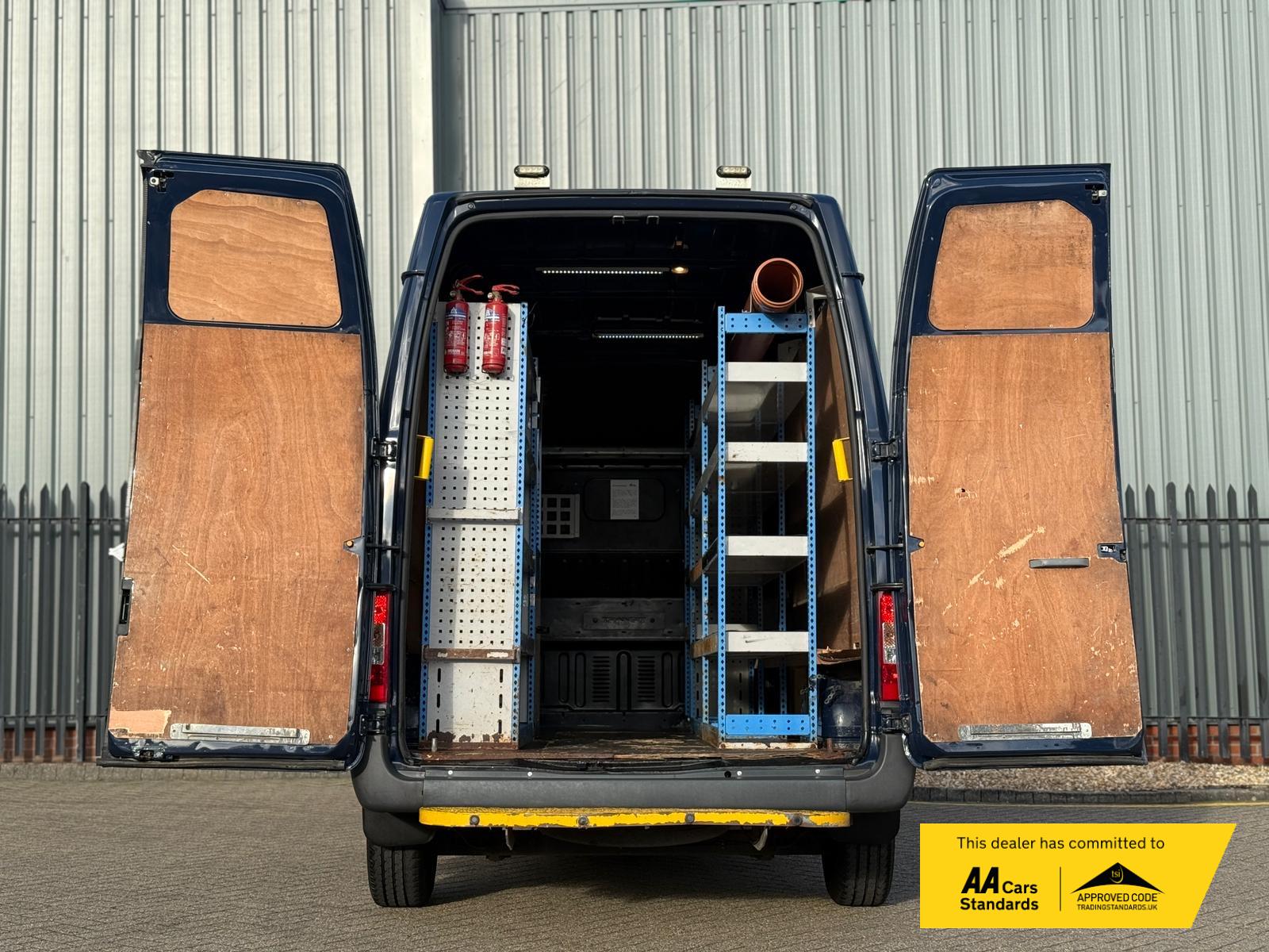 Ford Transit 2.2 TDCi 350 Panel Van 3dr Diesel Manual FWD L2 H3 (209 g/km, 123 bhp)