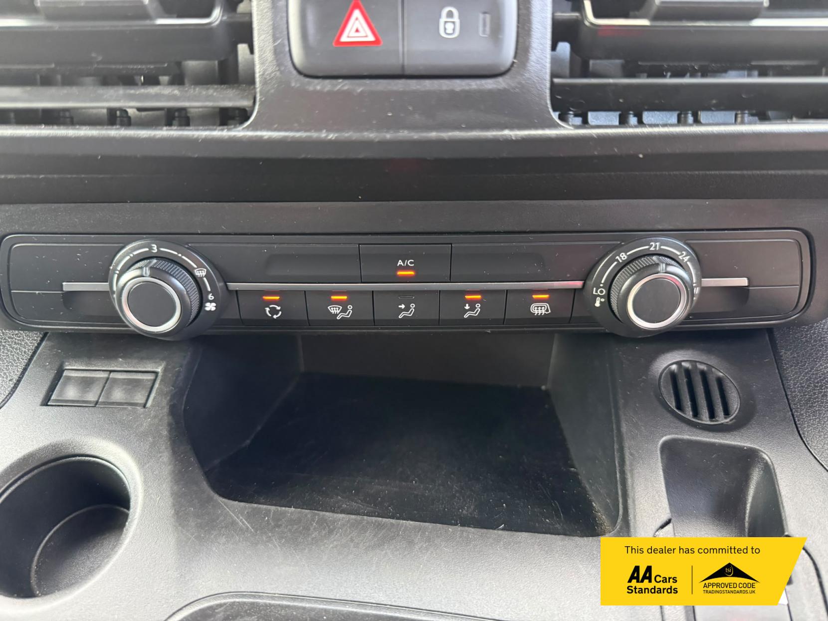2022 Vauxhall Combo 1.5 Turbo D 2300 Sportive Panel Van 5dr Diesel Manual L1 H1 Euro 6 (100 ps) - Thumbnail 34