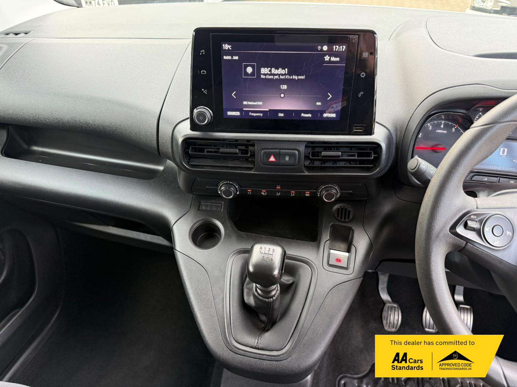 2022 Vauxhall Combo 1.5 Turbo D 2300 Sportive Panel Van 5dr Diesel Manual L1 H1 Euro 6 (100 ps) - Thumbnail 29
