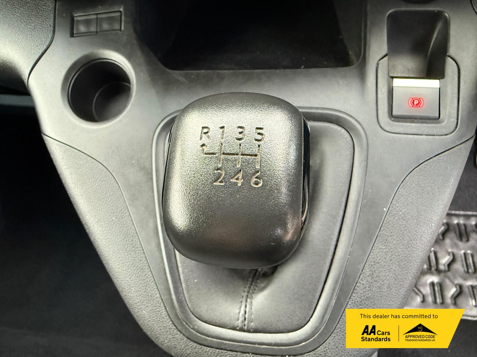2022 Vauxhall Combo 1.5 Turbo D 2300 Sportive Panel Van 5dr Diesel Manual L1 H1 Euro 6 (100 ps) - Thumbnail 39