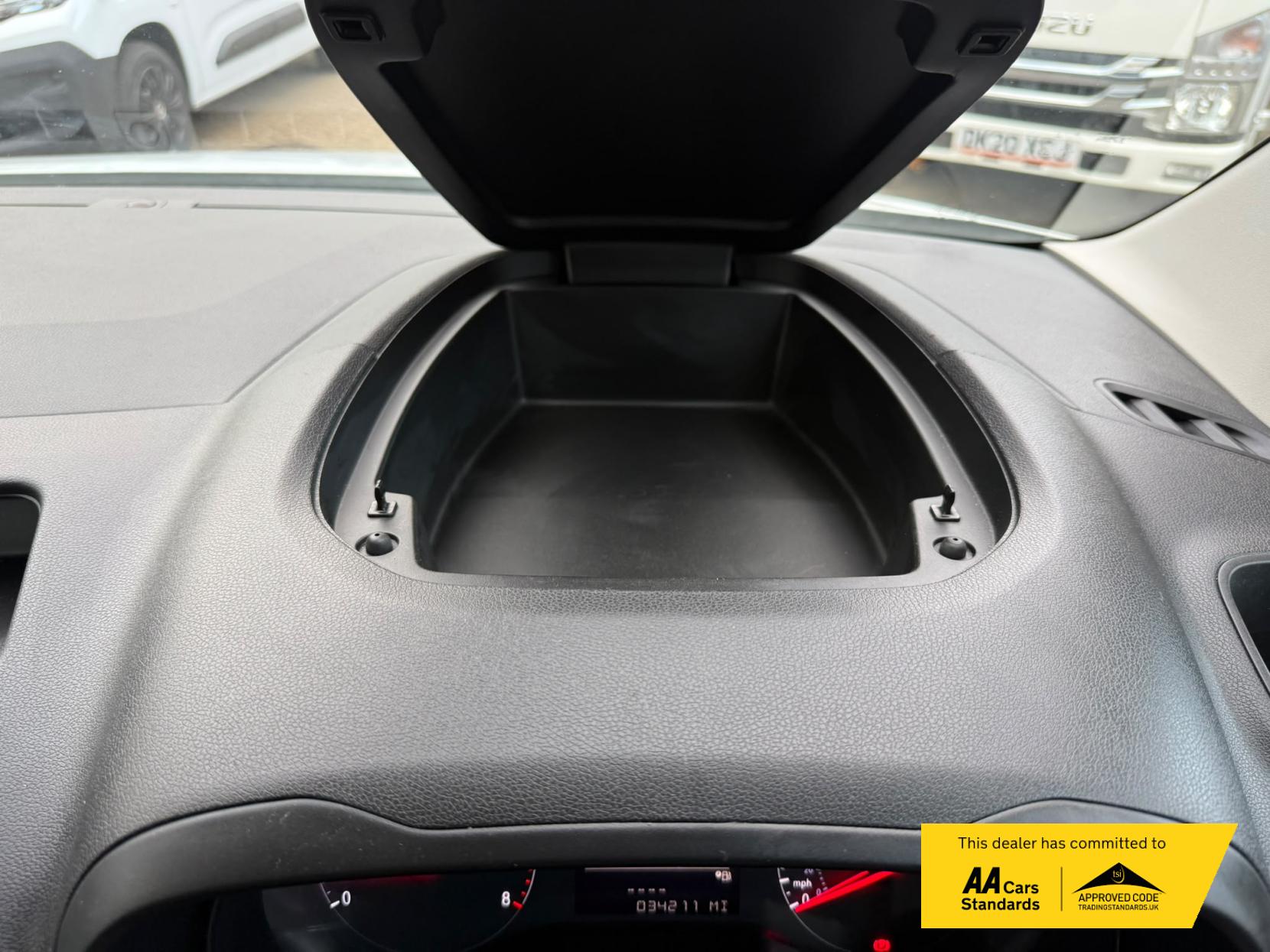 2022 Vauxhall Combo 1.5 Turbo D 2300 Sportive Panel Van 5dr Diesel Manual L1 H1 Euro 6 (100 ps) - Thumbnail 25