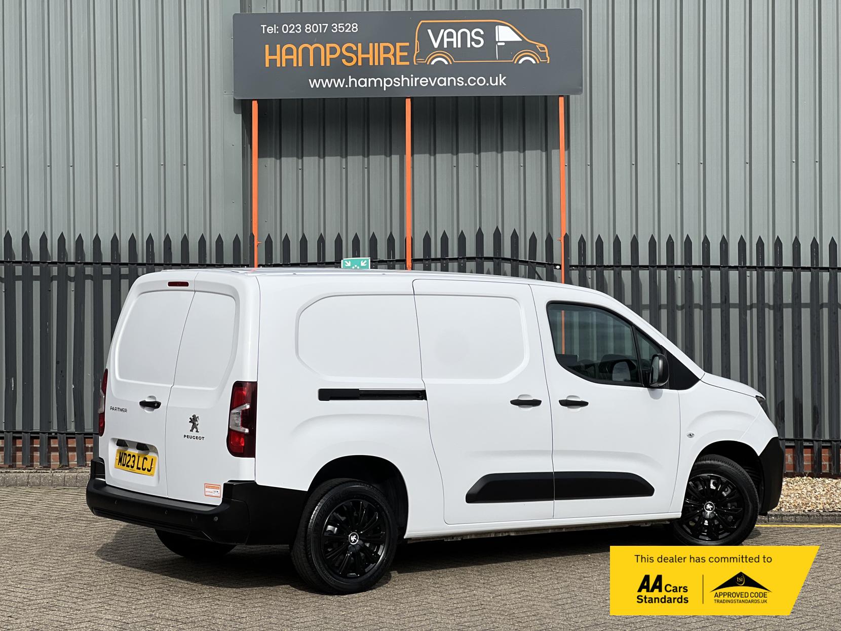 Peugeot Partner 1.5 BlueHDi 950 Professional Premium + Long Panel Van 6dr Diesel Manual LWB Euro 6 (s/s) (100 bhp)