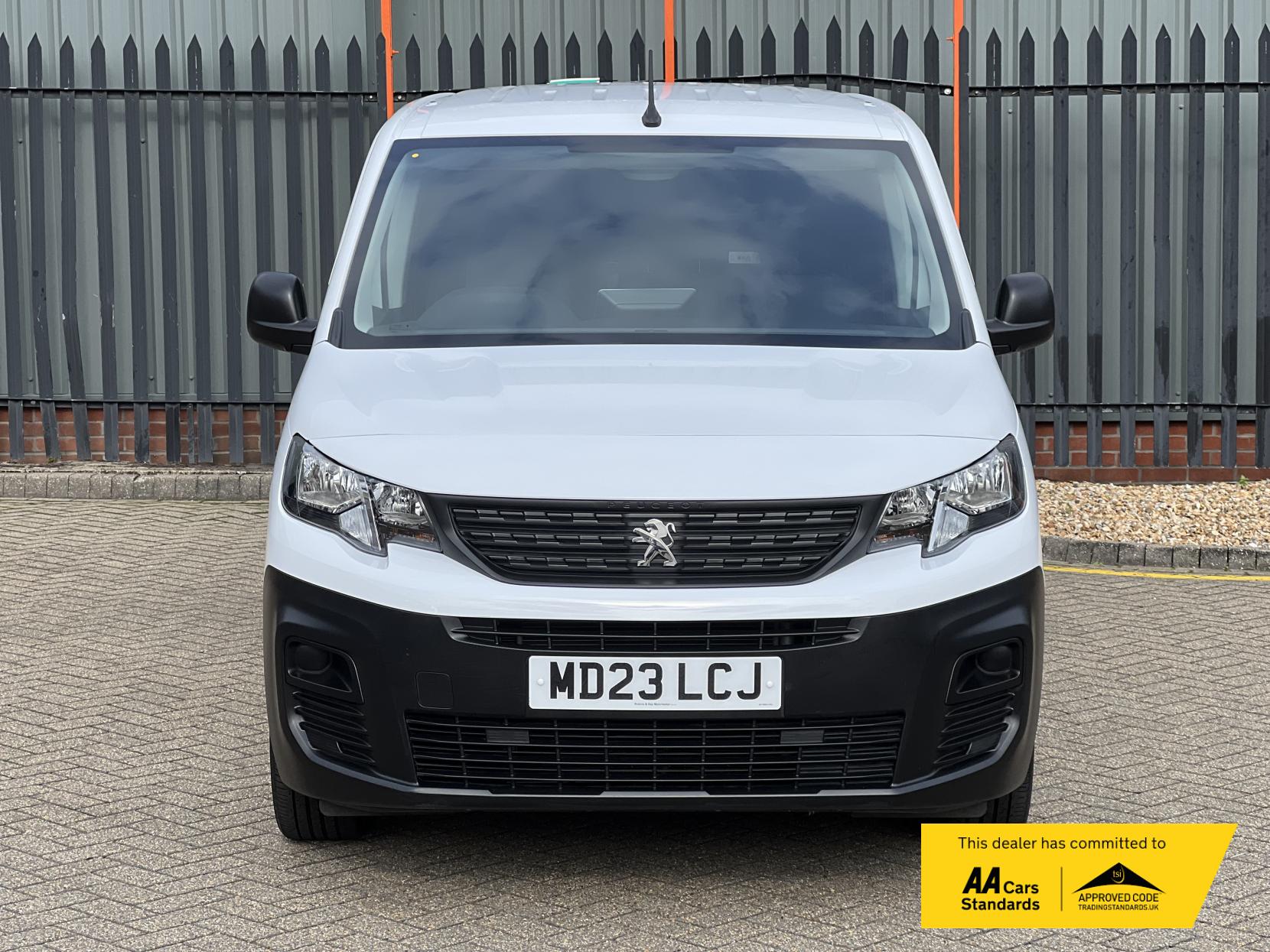 Peugeot Partner 1.5 BlueHDi 950 Professional Premium + Long Panel Van 6dr Diesel Manual LWB Euro 6 (s/s) (100 bhp)