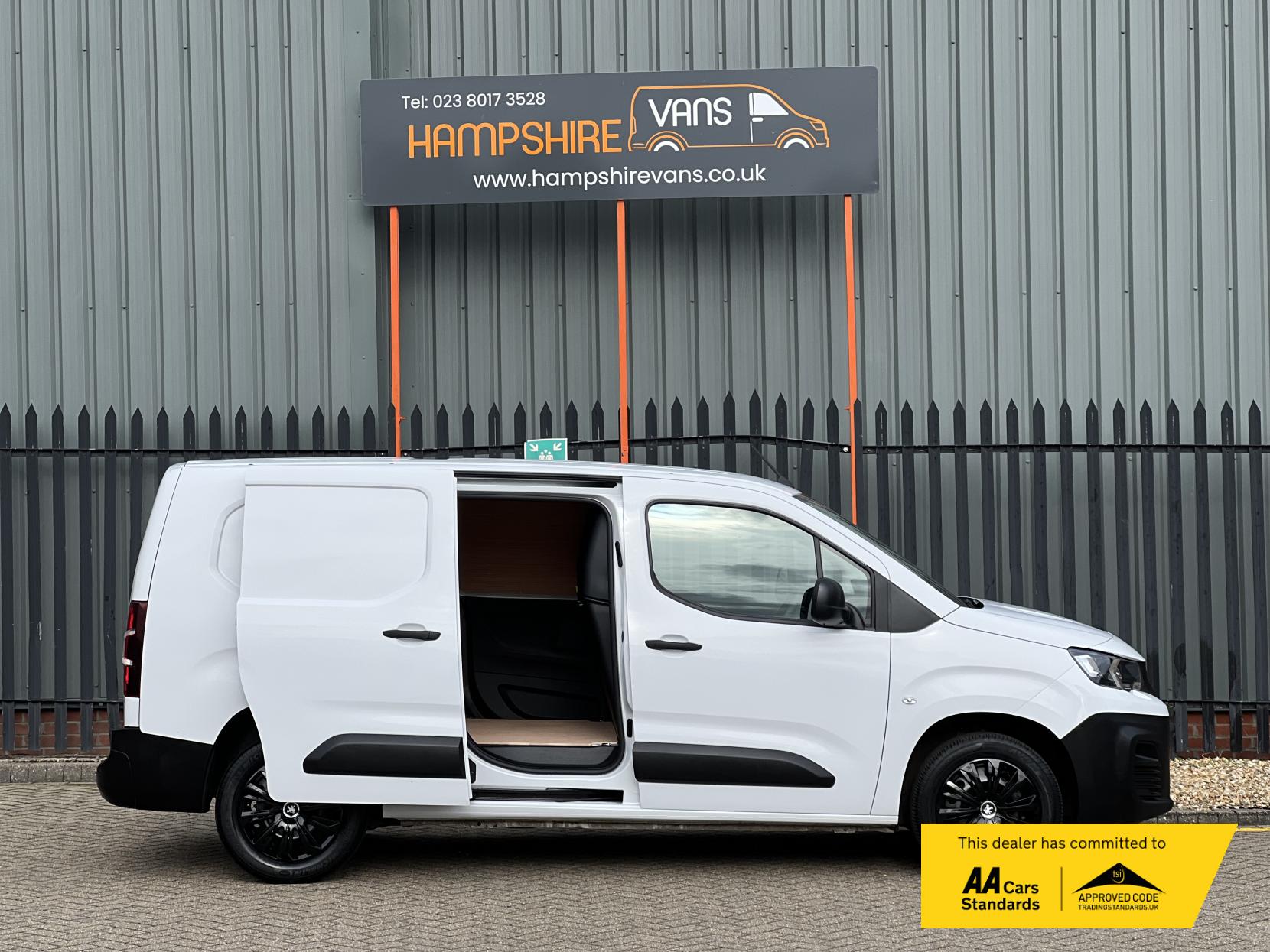 Peugeot Partner 1.5 BlueHDi 950 Professional Premium + Long Panel Van 6dr Diesel Manual LWB Euro 6 (s/s) (100 bhp)