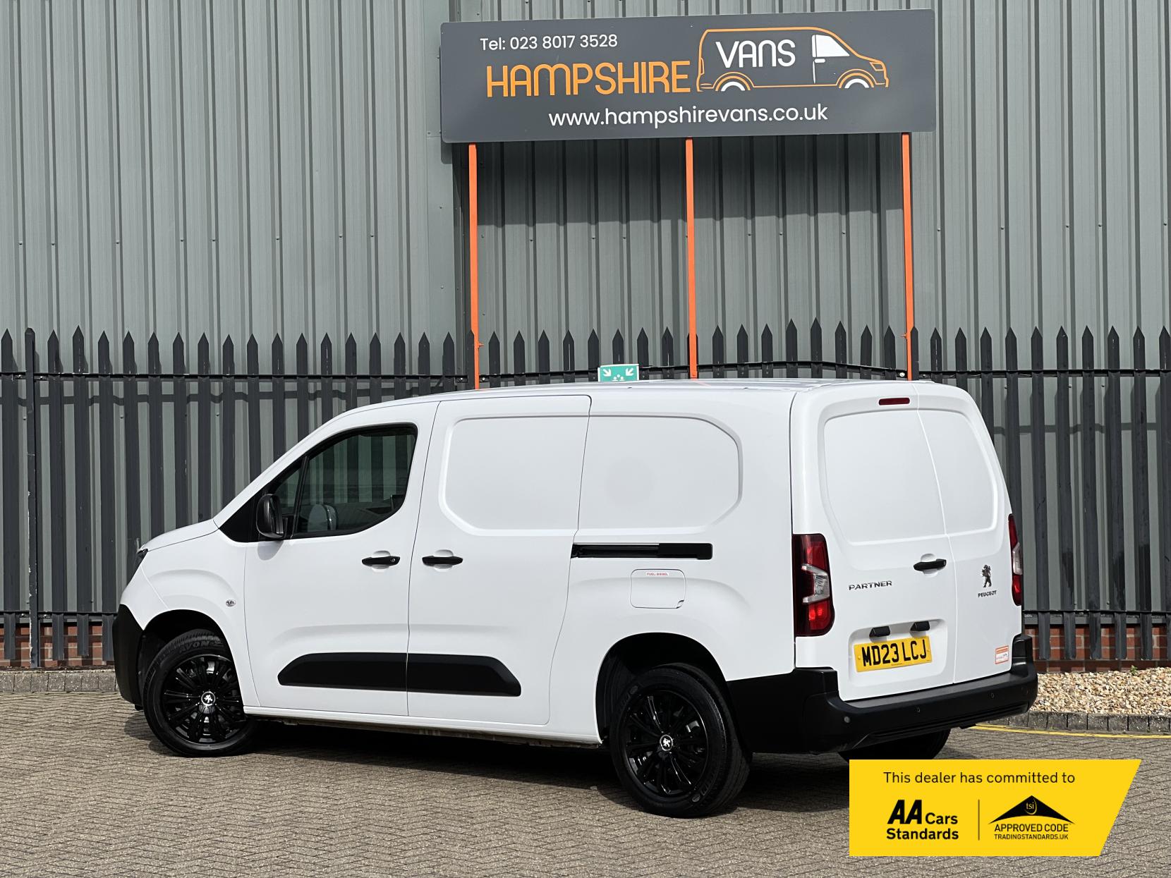 Peugeot Partner 1.5 BlueHDi 950 Professional Premium + Long Panel Van 6dr Diesel Manual LWB Euro 6 (s/s) (100 bhp)