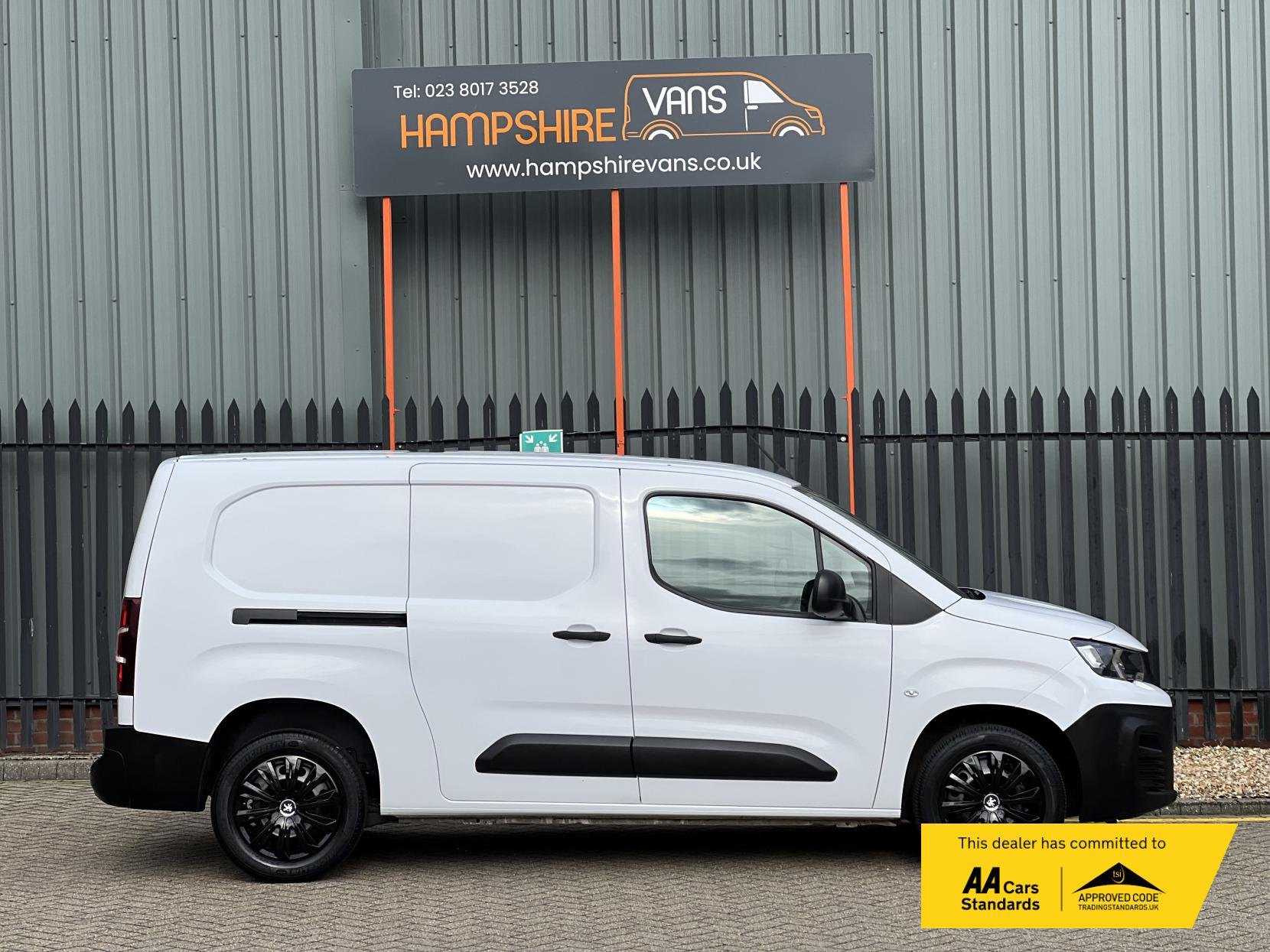 Peugeot Partner 1.5 BlueHDi 950 Professional Premium + Long Panel Van 6dr Diesel Manual LWB Euro 6 (s/s) (100 bhp)