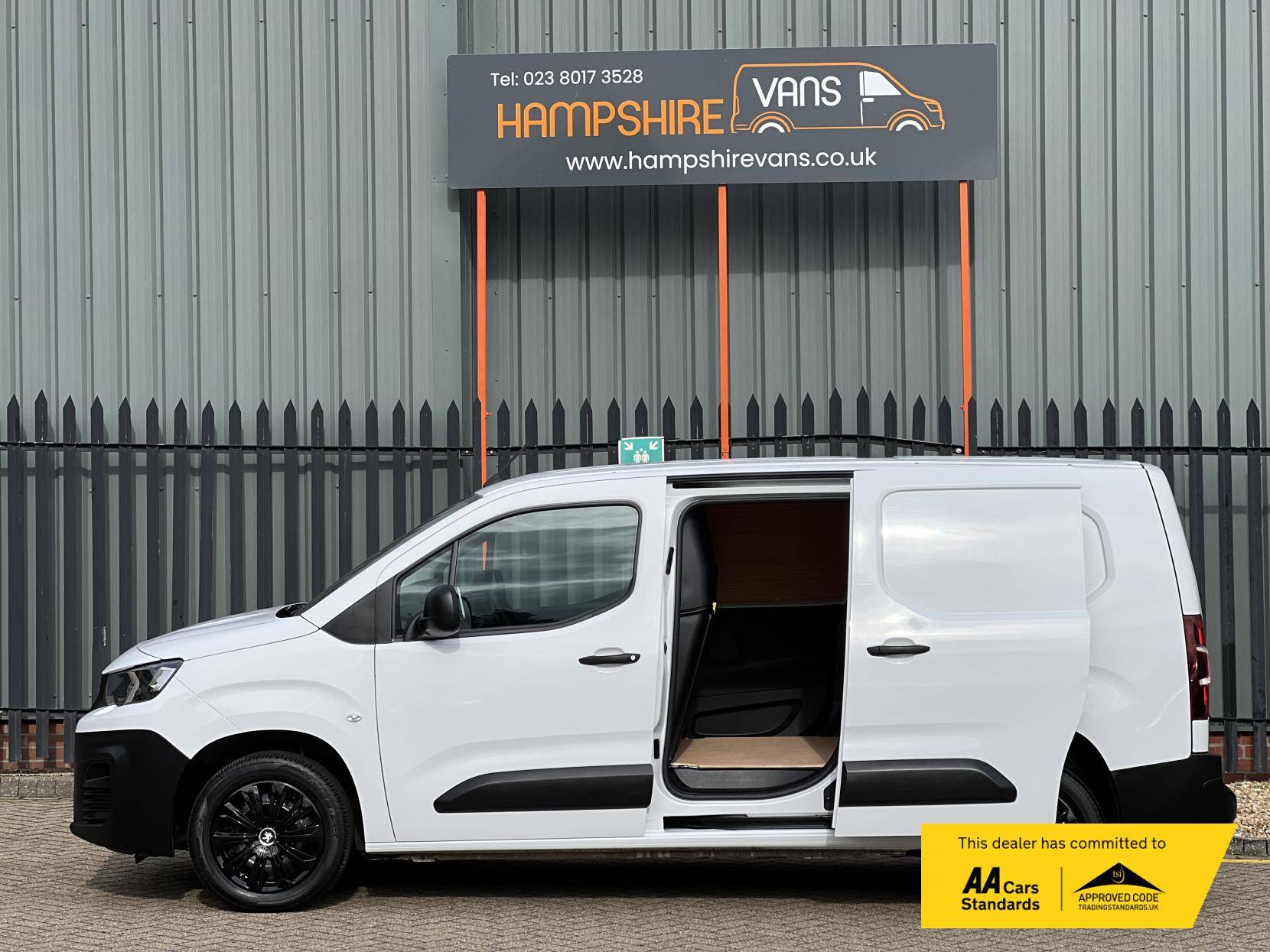 Peugeot Partner 1.5 BlueHDi 950 Professional Premium + Long Panel Van 6dr Diesel Manual LWB Euro 6 (s/s) (100 bhp)