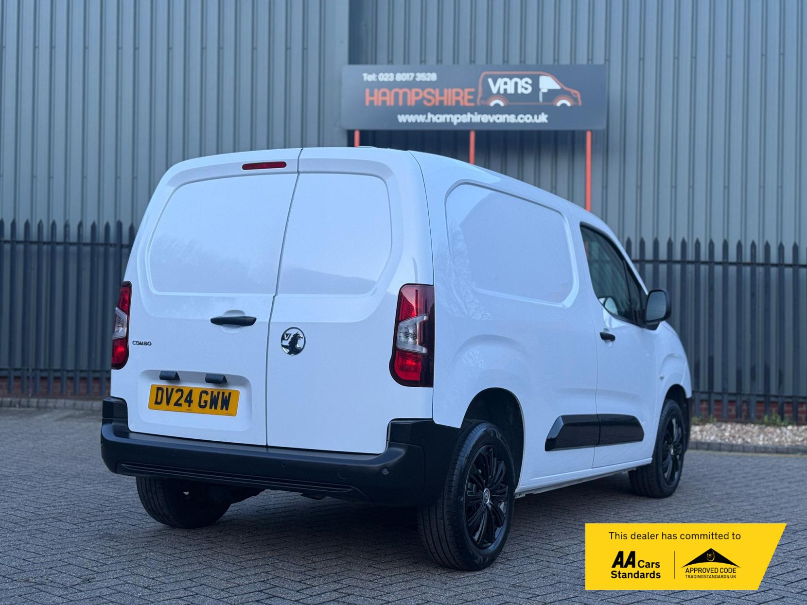 Vauxhall Combo 1.5 Turbo D 2300 Prime Panel Van 5dr Diesel Manual SWB Euro 6 (s/s) (100 ps)