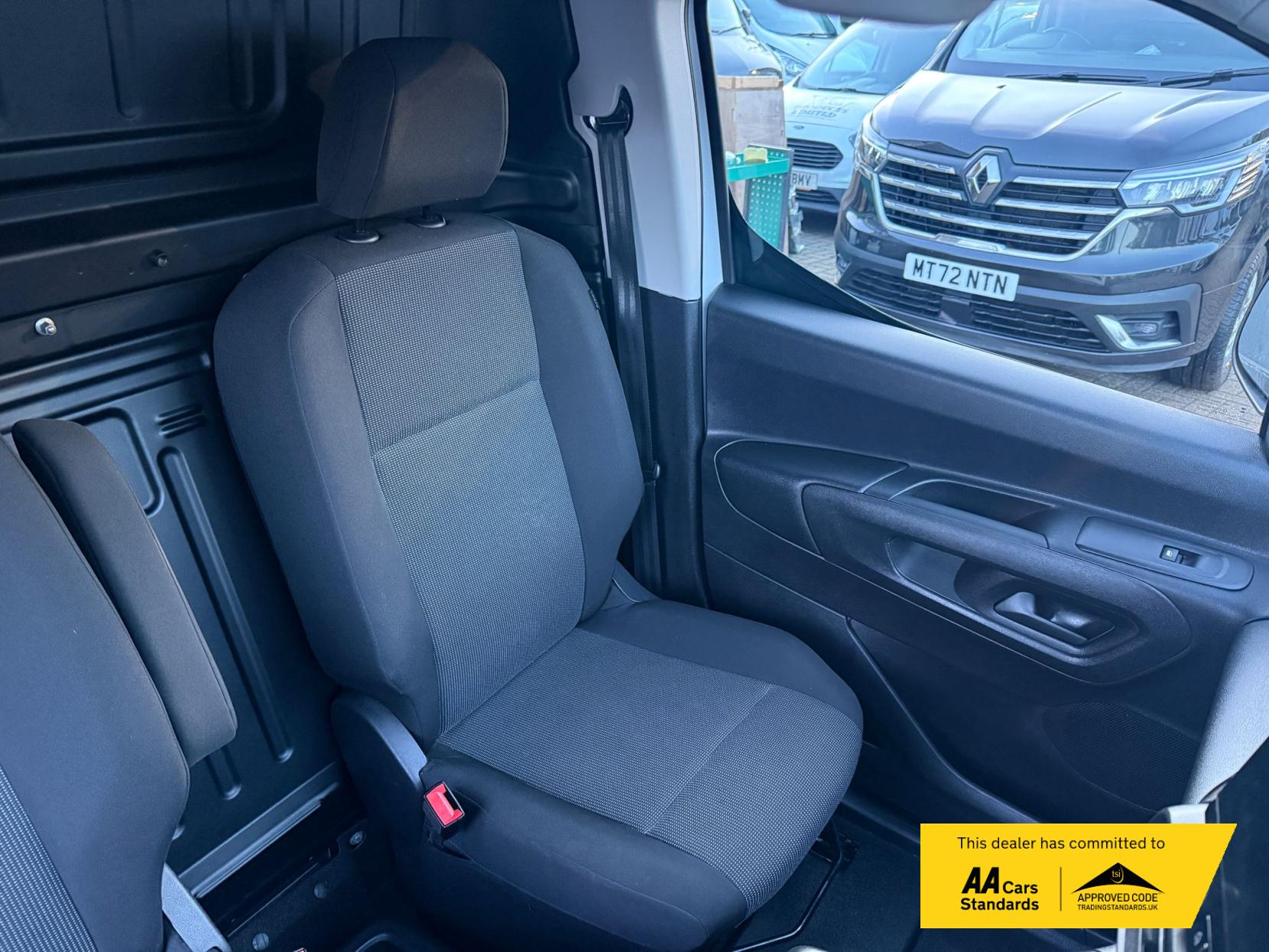 Vauxhall Combo 1.5 Turbo D 2300 Prime Panel Van 5dr Diesel Manual SWB Euro 6 (s/s) (100 ps)