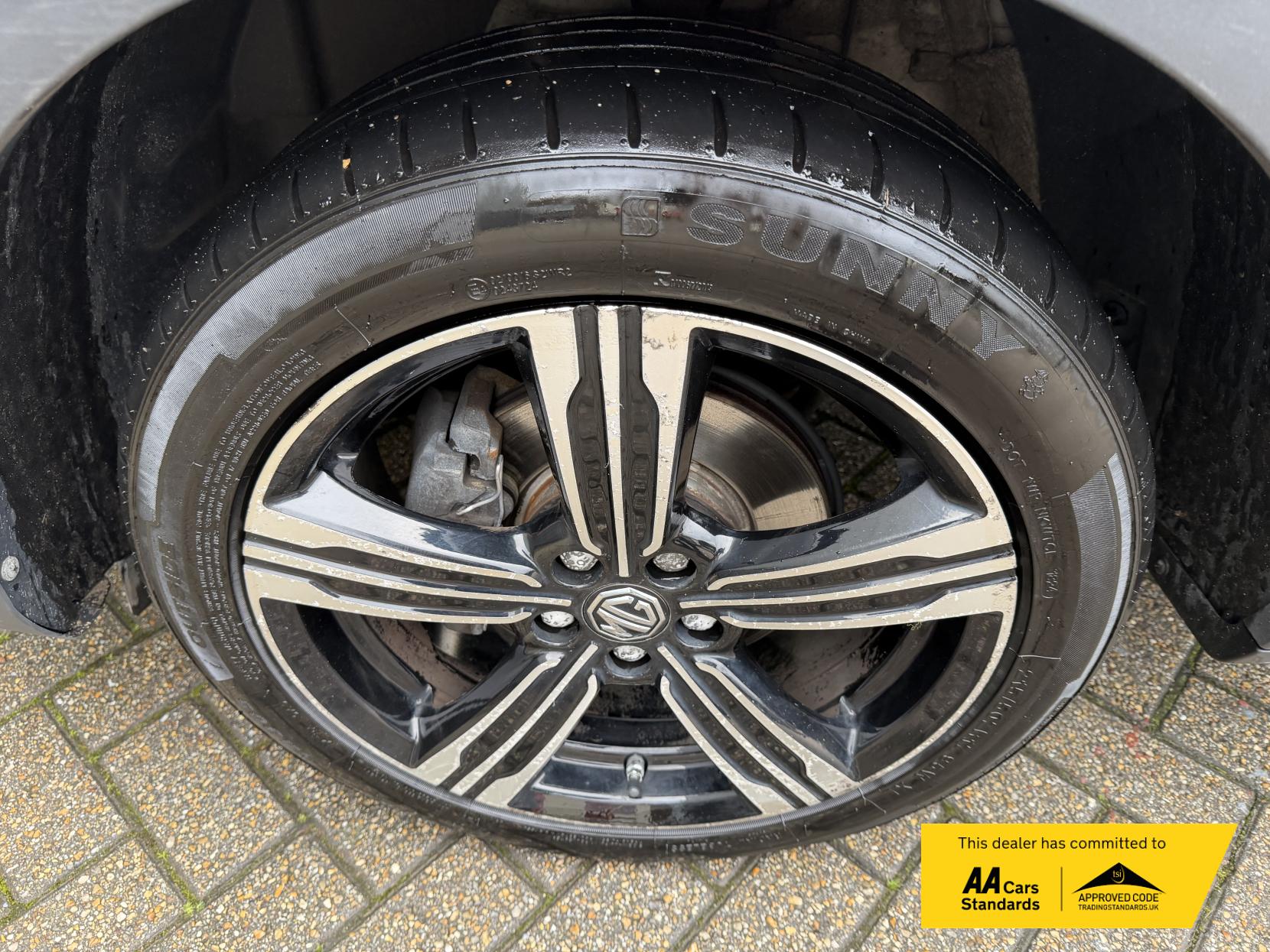 MG MG ZS 1.5 VTi-TECH Exclusive SUV 5dr Petrol Manual Euro 6 (s/s) (106 ps)